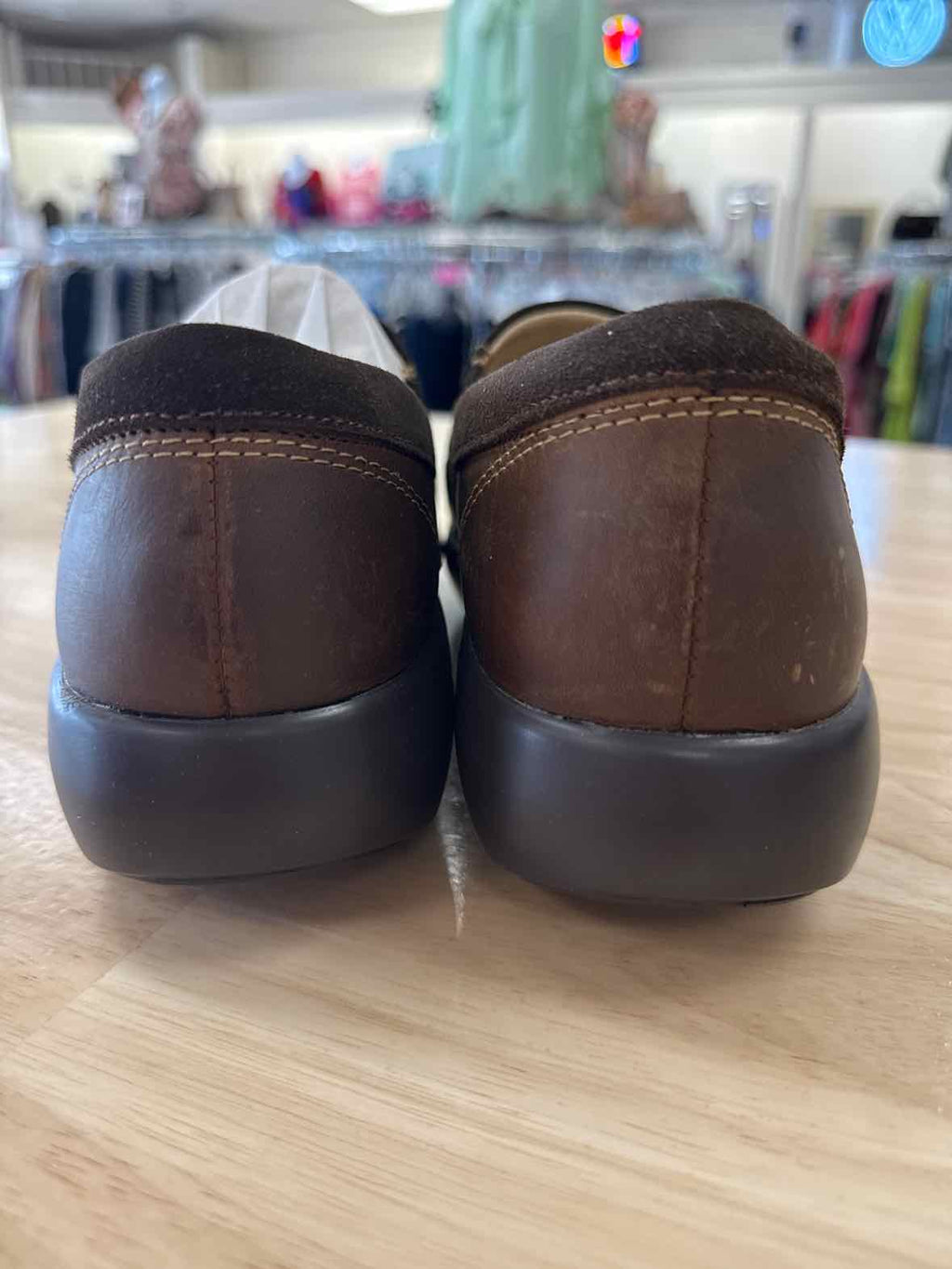Alegria Size 10.5 Brown Leather New Clogs