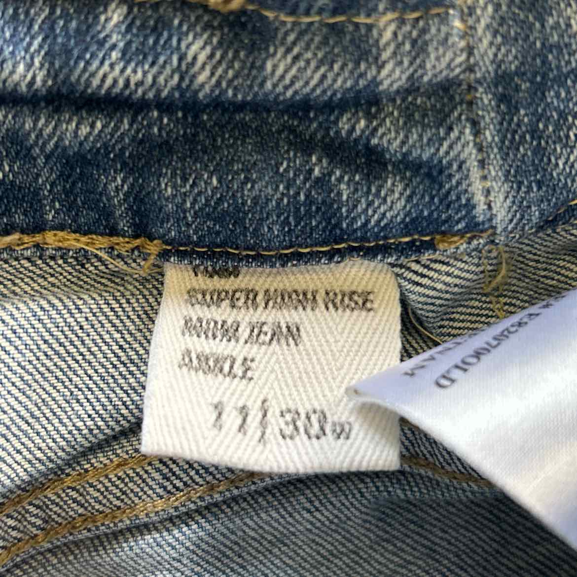 Eunina Size 11/30 Blue Preloved Jeans