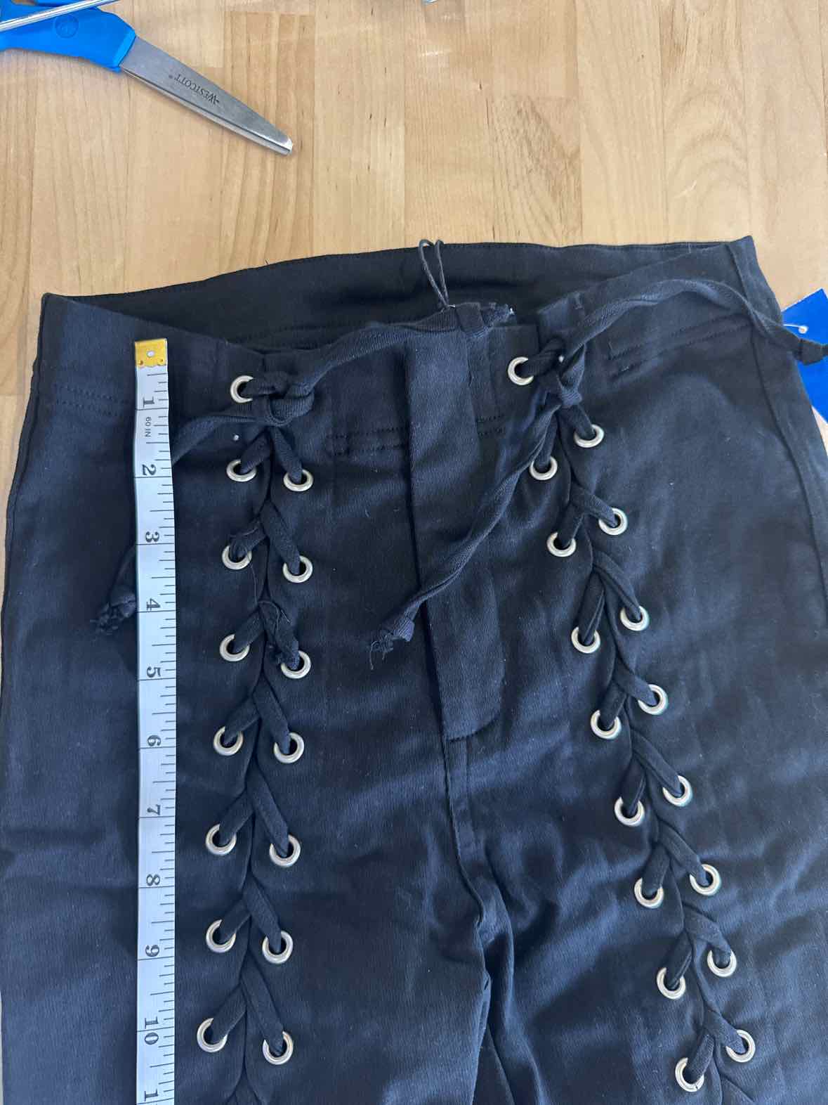 Olivaceous Size S Black Pants