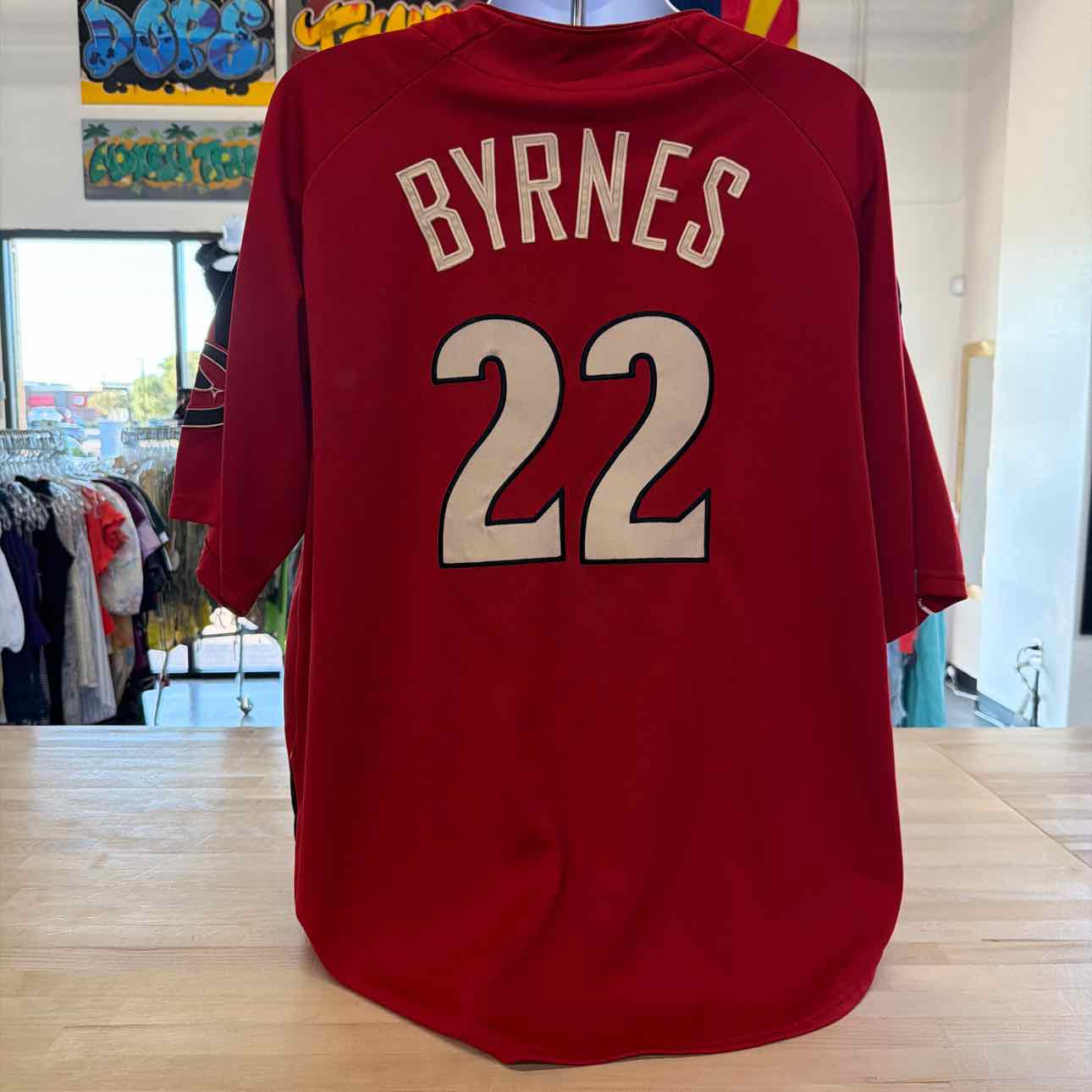 Majestic Size XL Red Preloved MENS Button Down Shirt