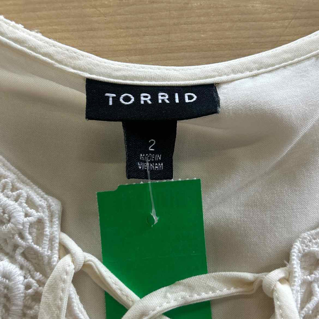 Torrid Size 2X White Rayon Preloved Tank