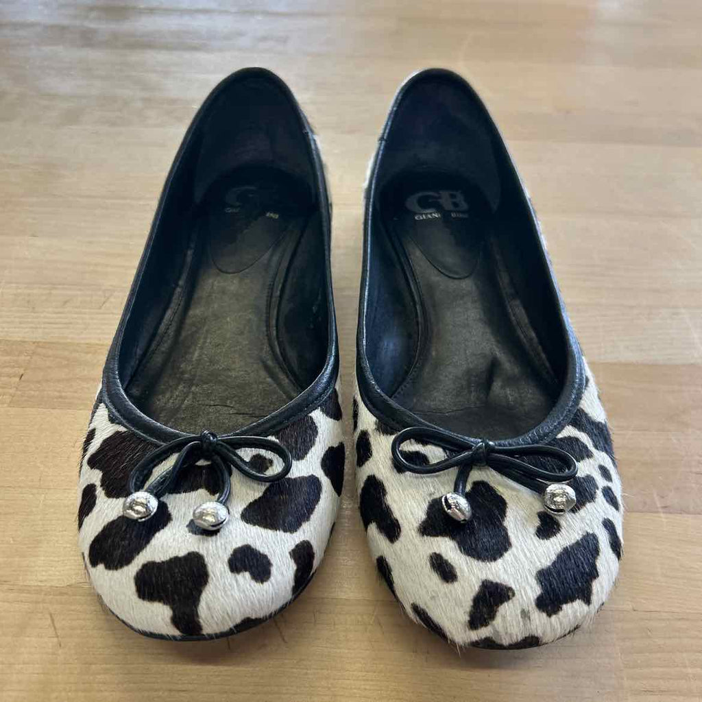 Gianni Bini Size 9 Black/White Preloved Flats