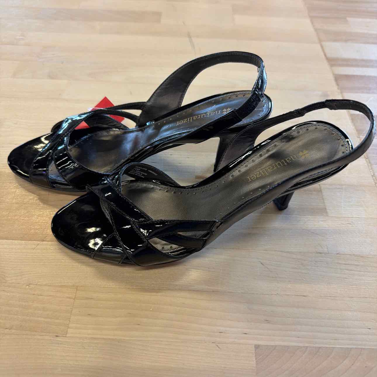 Naturalizer Size 7.5 Black Used Pumps