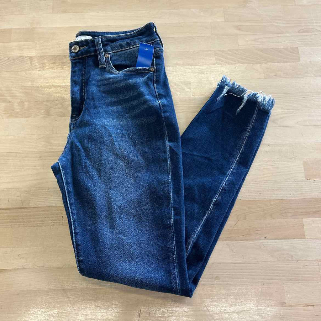 KanCan Size 9/28 Blue Denim Preloved Jeans