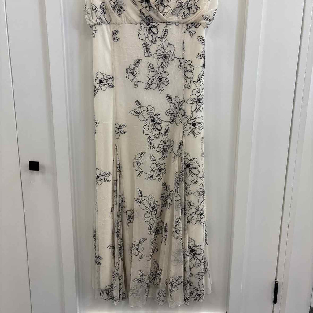 Bali Size 4 BLACK & WHITE Dress