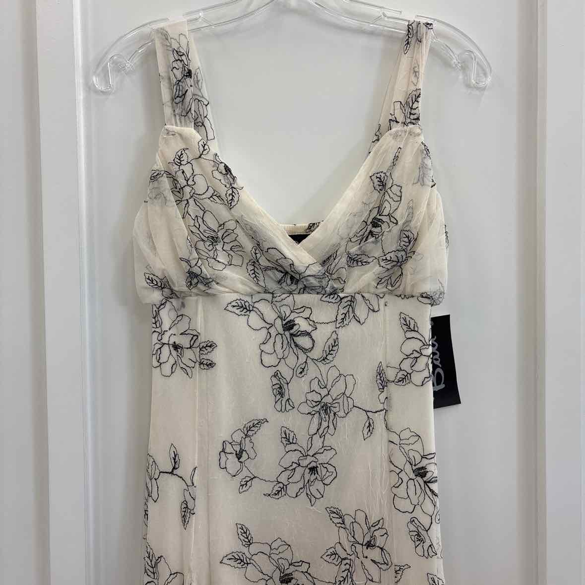 Bali Size 6 BLACK & WHITE Dress