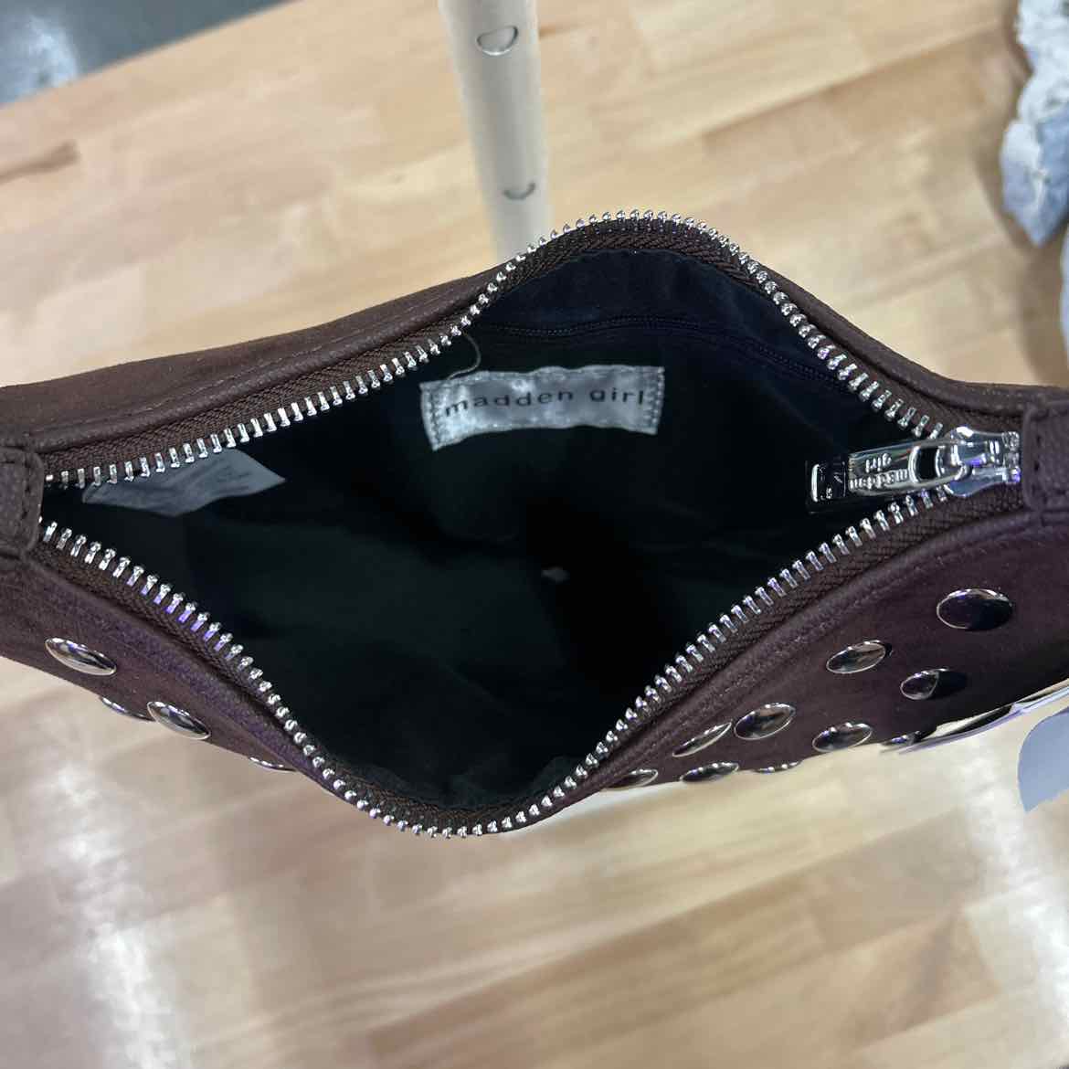 Madden Girl Madden Girl Rhi Zipper Crescen Brown