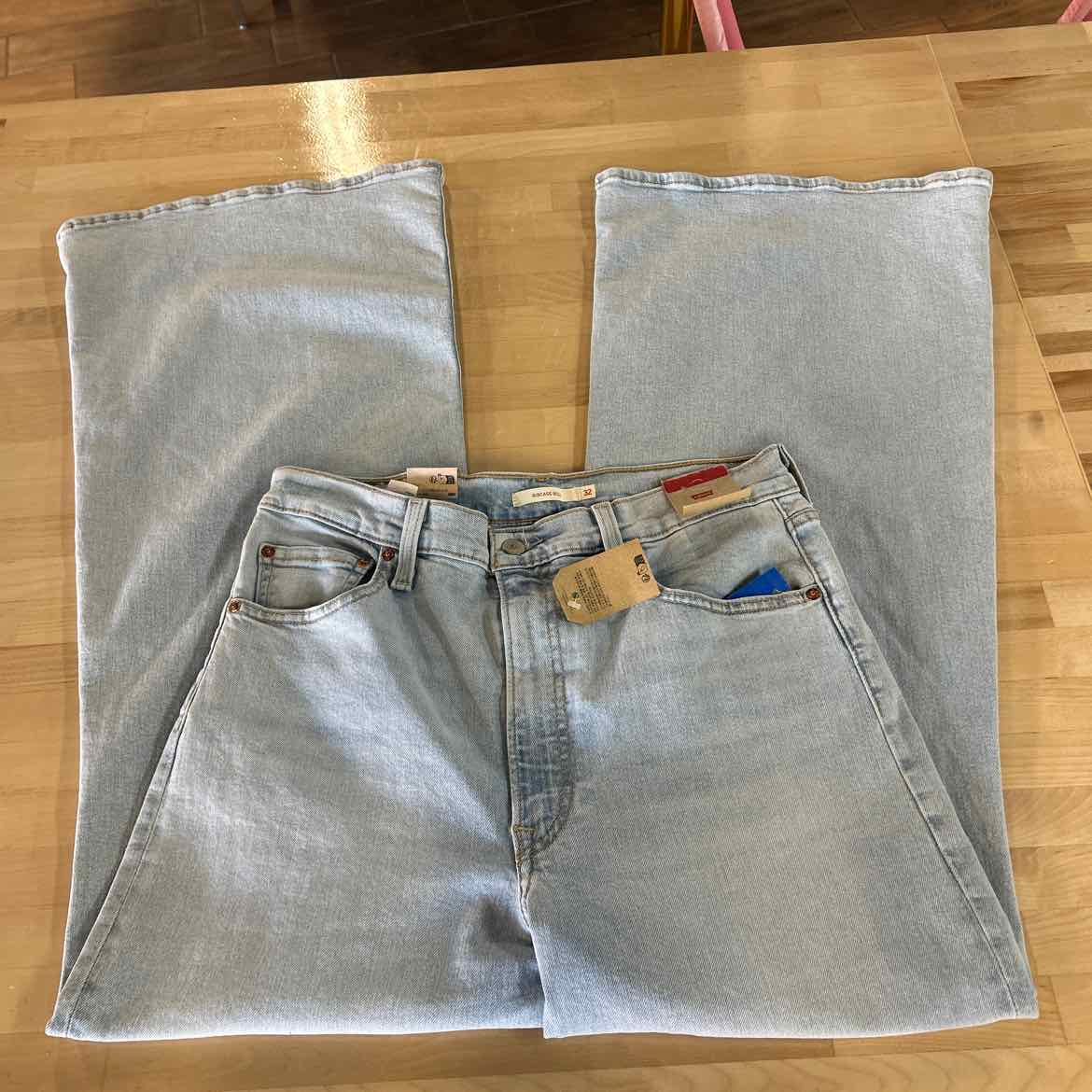 Levi's Size 32x32 Ribcage Bell High-Rise Flare-Leg Jeans - the Bells and Whistle