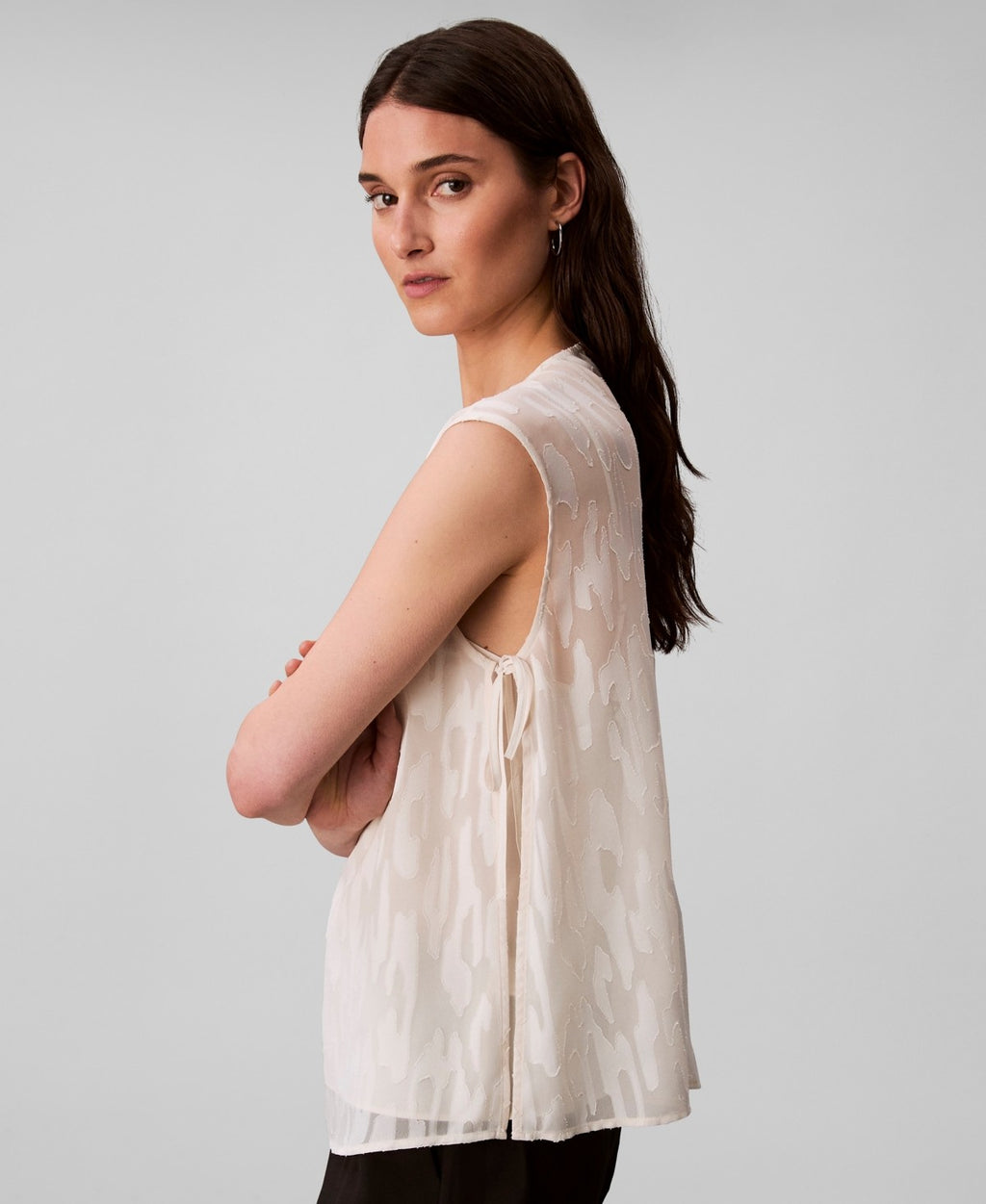 Calvin Klein Size XL Women's Sleeveless Burnout Blouse - Cream Burnout