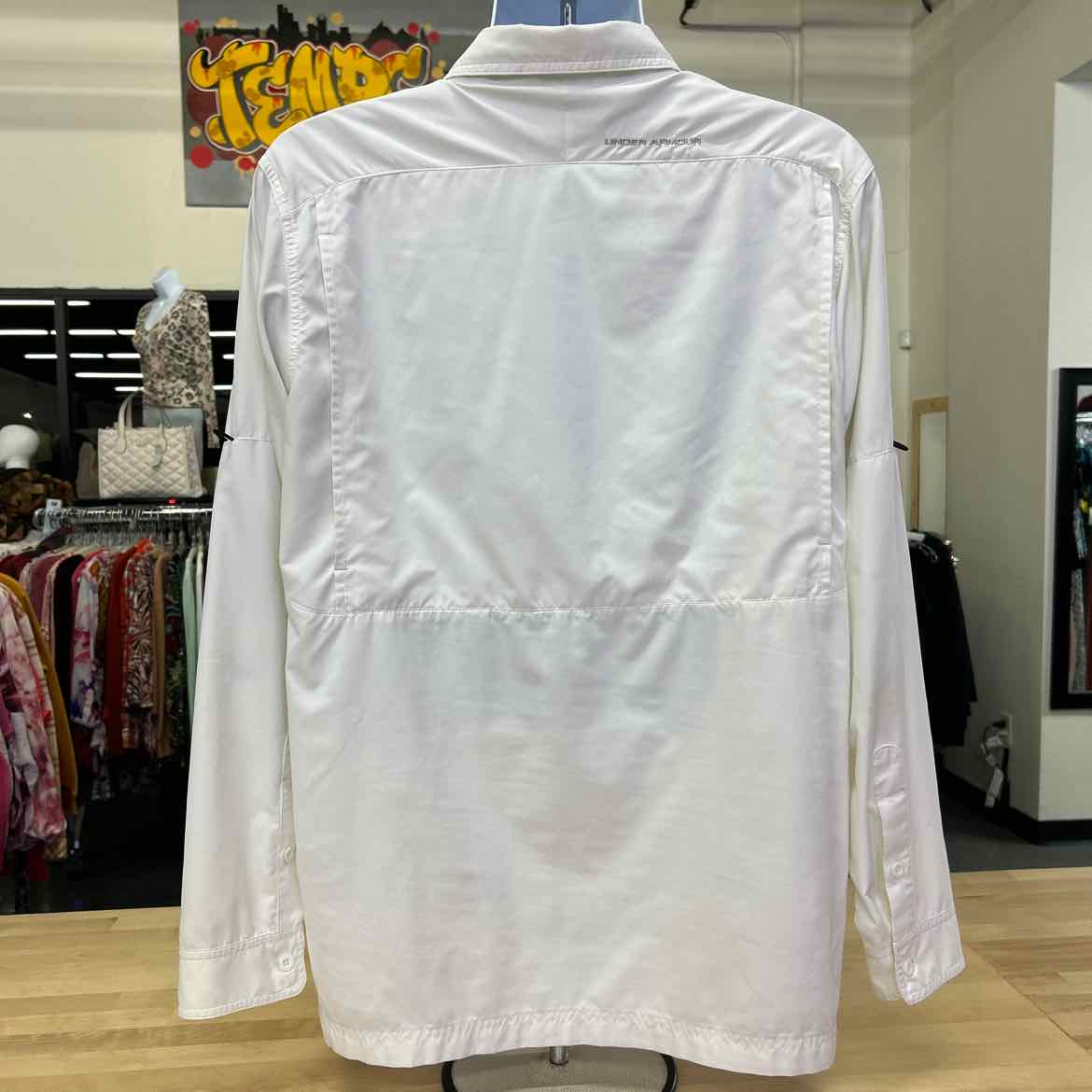 Under Armour Size L White MENS Button Down Shirt