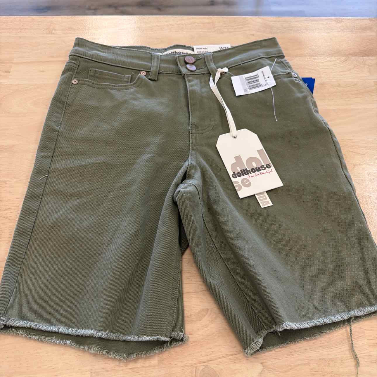 dollhouse Women Size 25 Green New Shorts