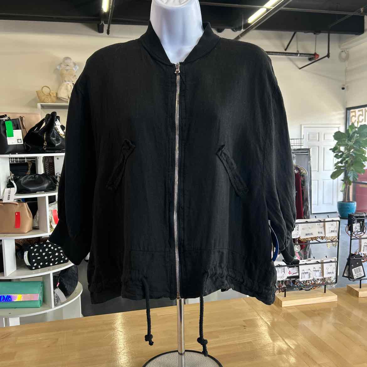 I Love Linen Size M Black Linen Preloved Jacket