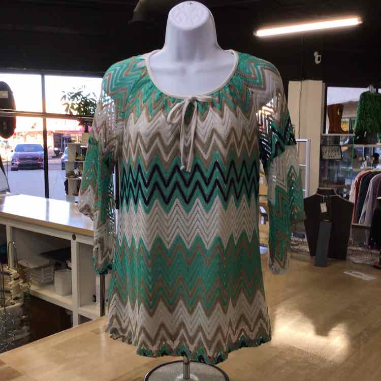 Tacera Size S green white Preloved Blouse LS