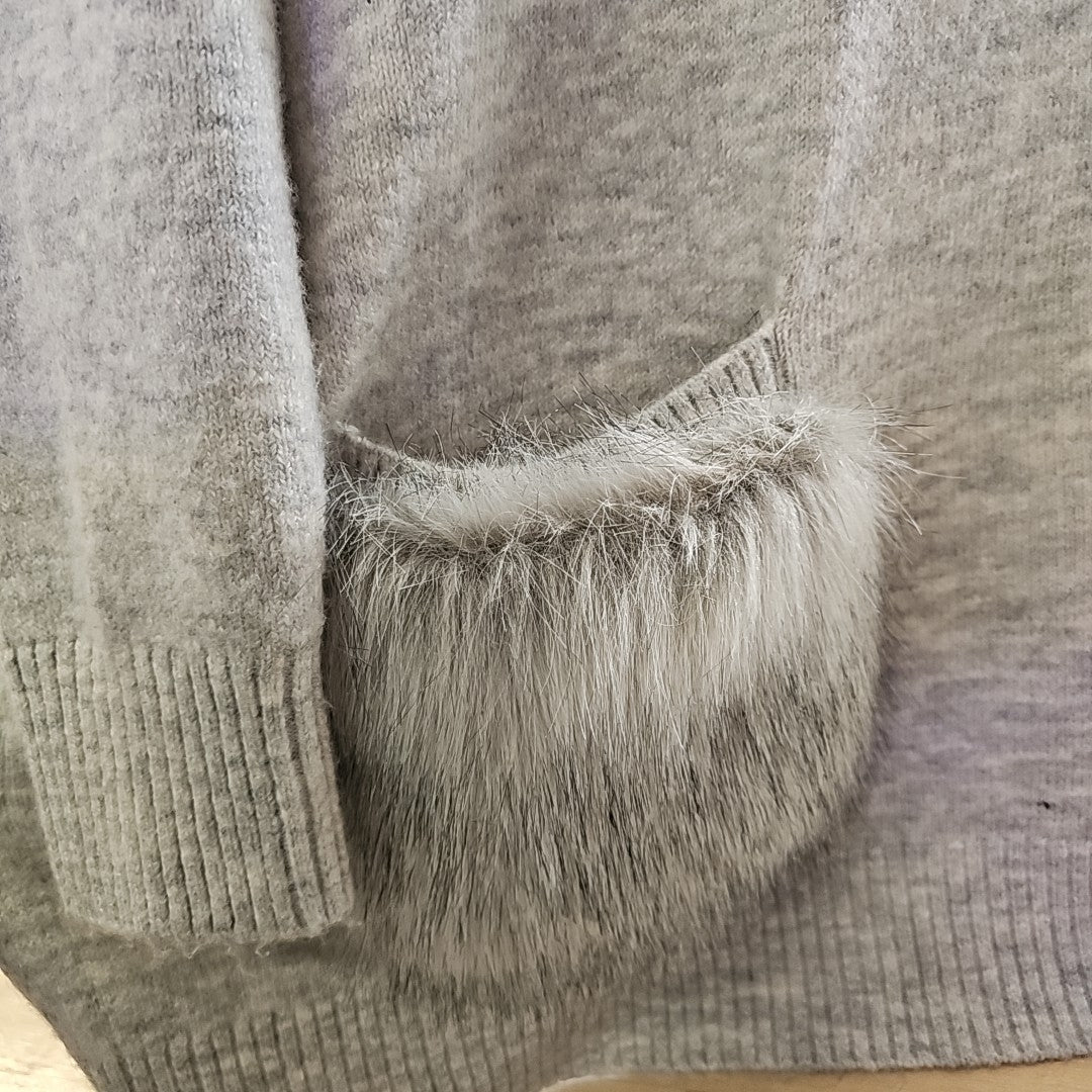 Lane Bryant Size 22/24 Gray Sweater
