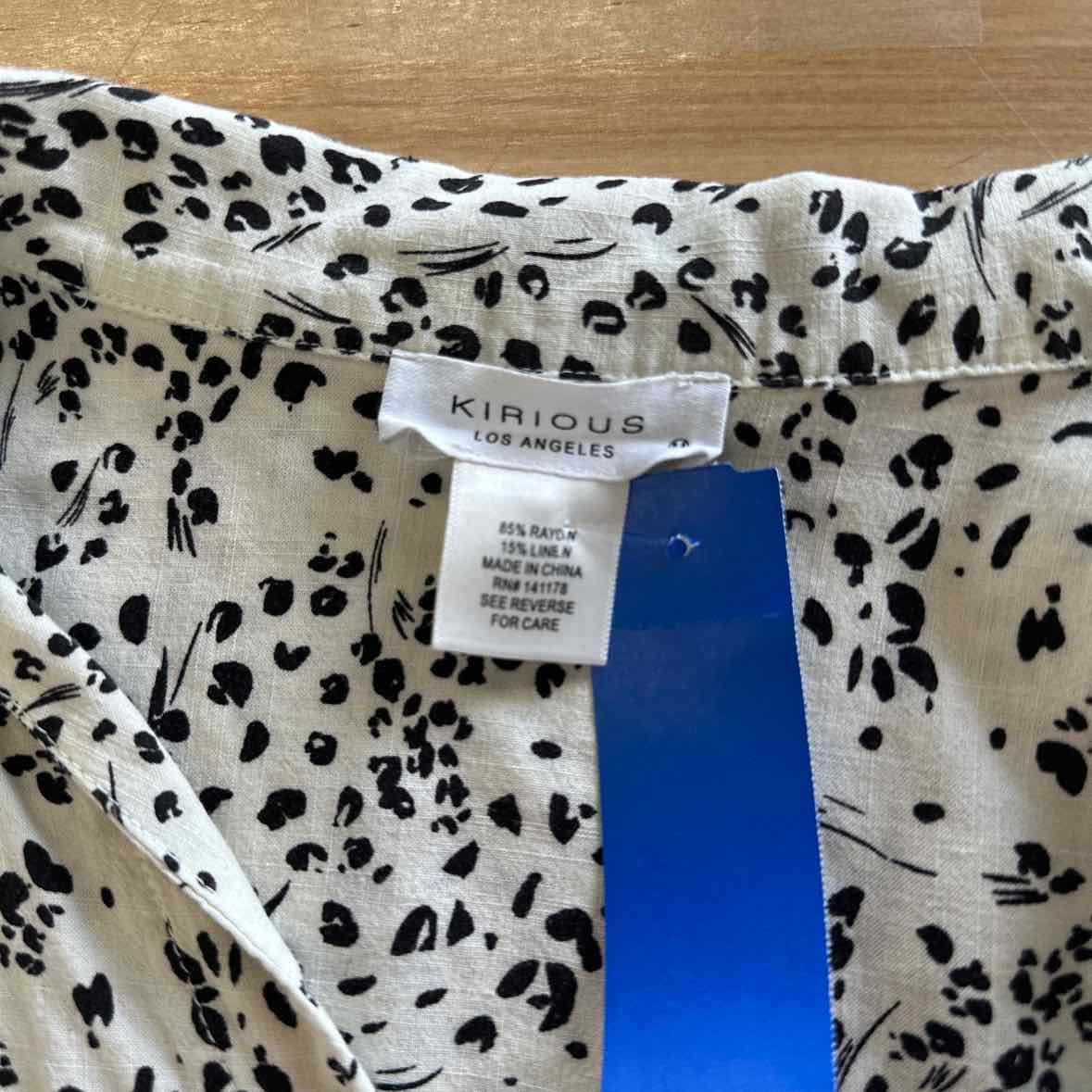 Kirious Size M White Button Down Shirt