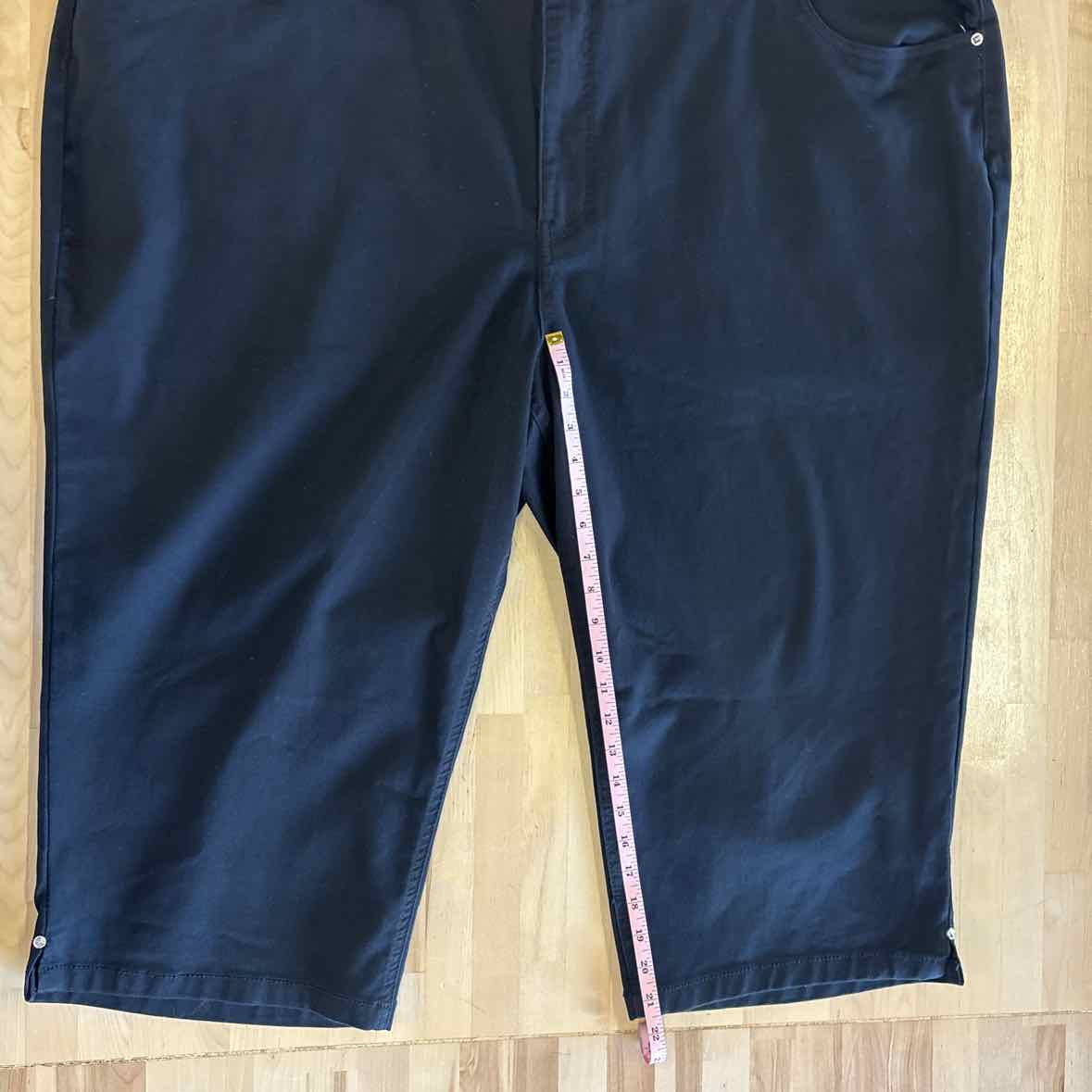 Avenue Size 34W Black Pants