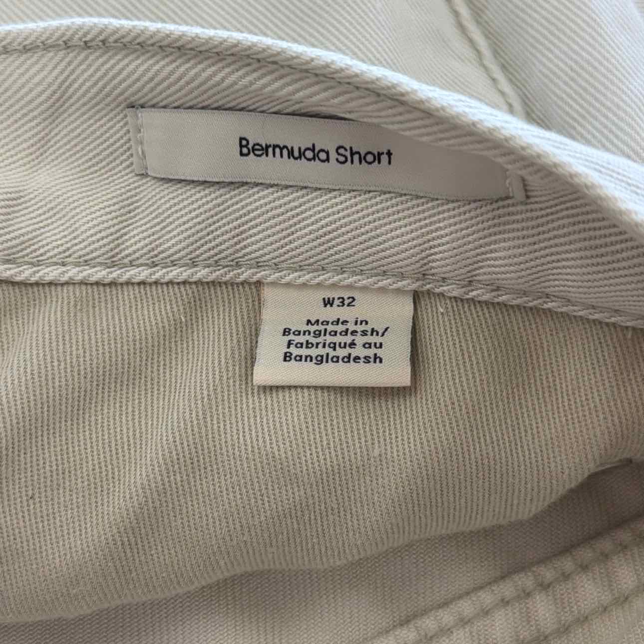 Calvin Klein Women Size 32 Tan New Shorts  Women's Pleated Relaxed Bermuda Denim