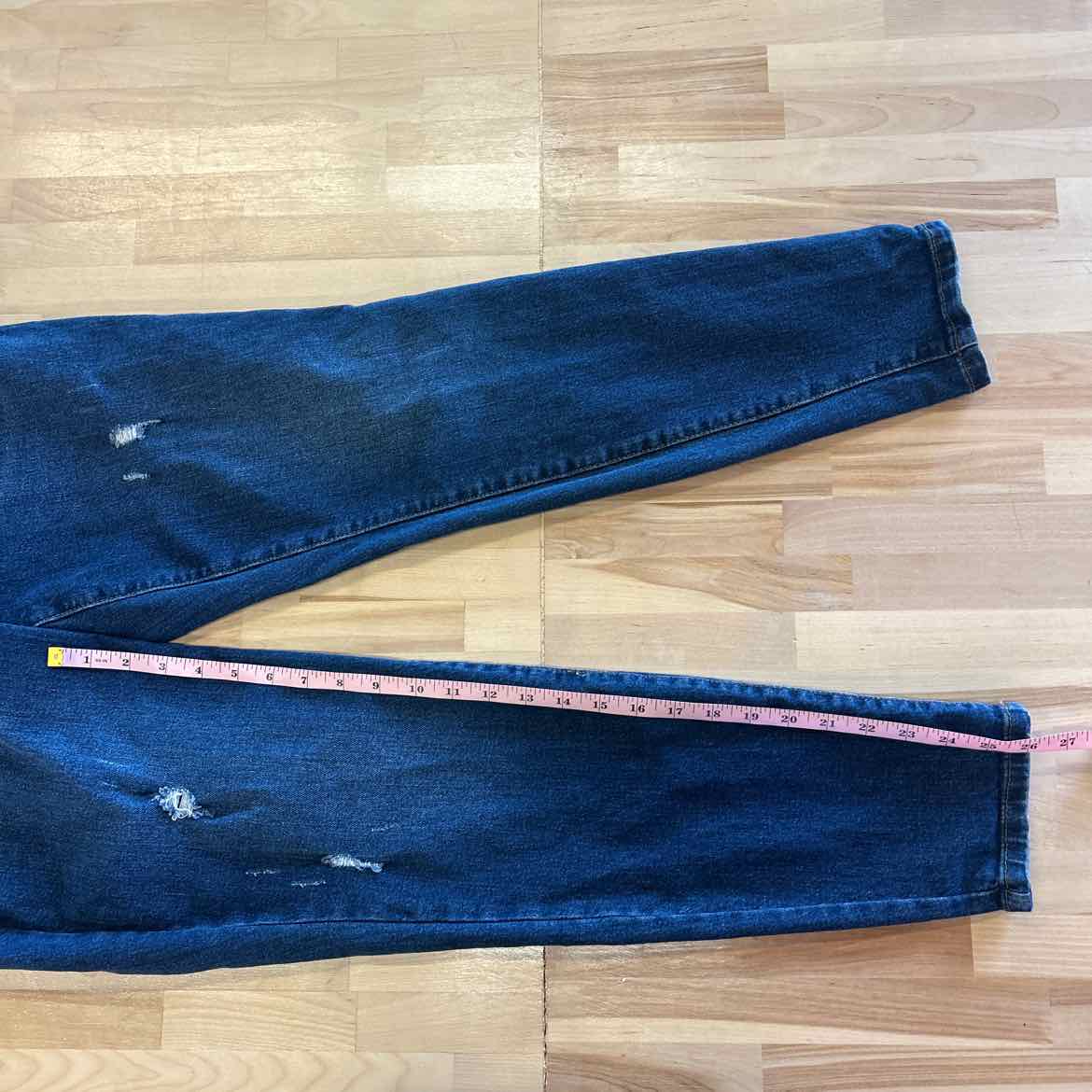 Style & Co. Size 8 Denim Preloved Jeans