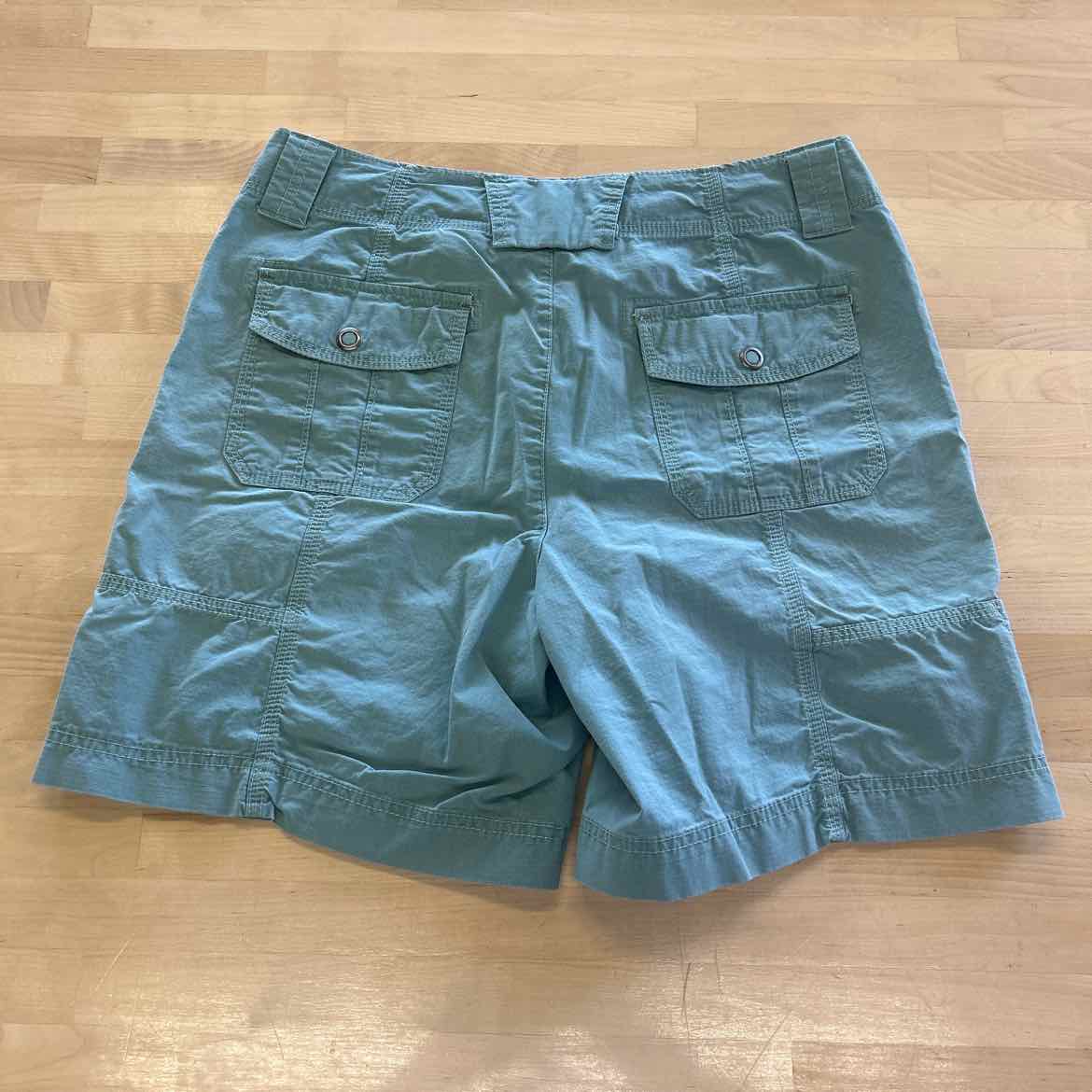 Eddie Bauer Women Size 8 Aqua Preloved Shorts