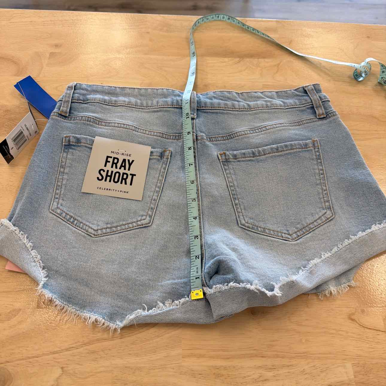 Celebrity pink Women Size 9 Blue New Shorts