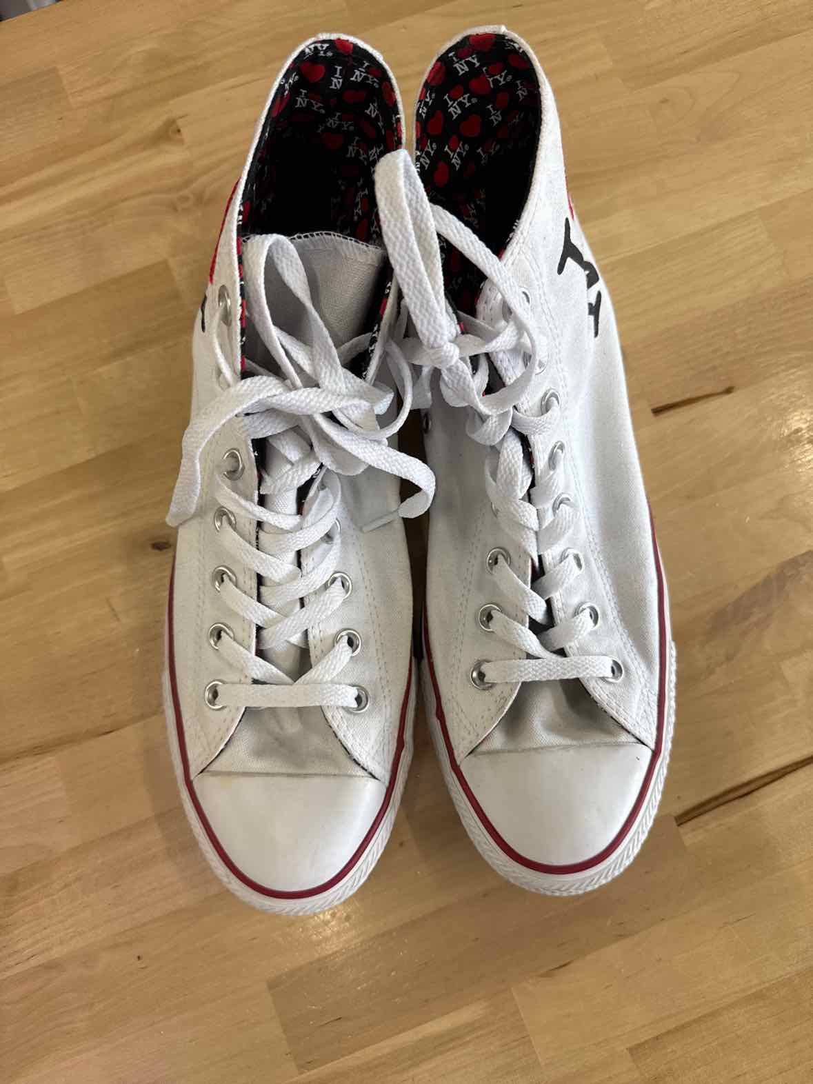 Converse Size 10 White MENS Sneakers