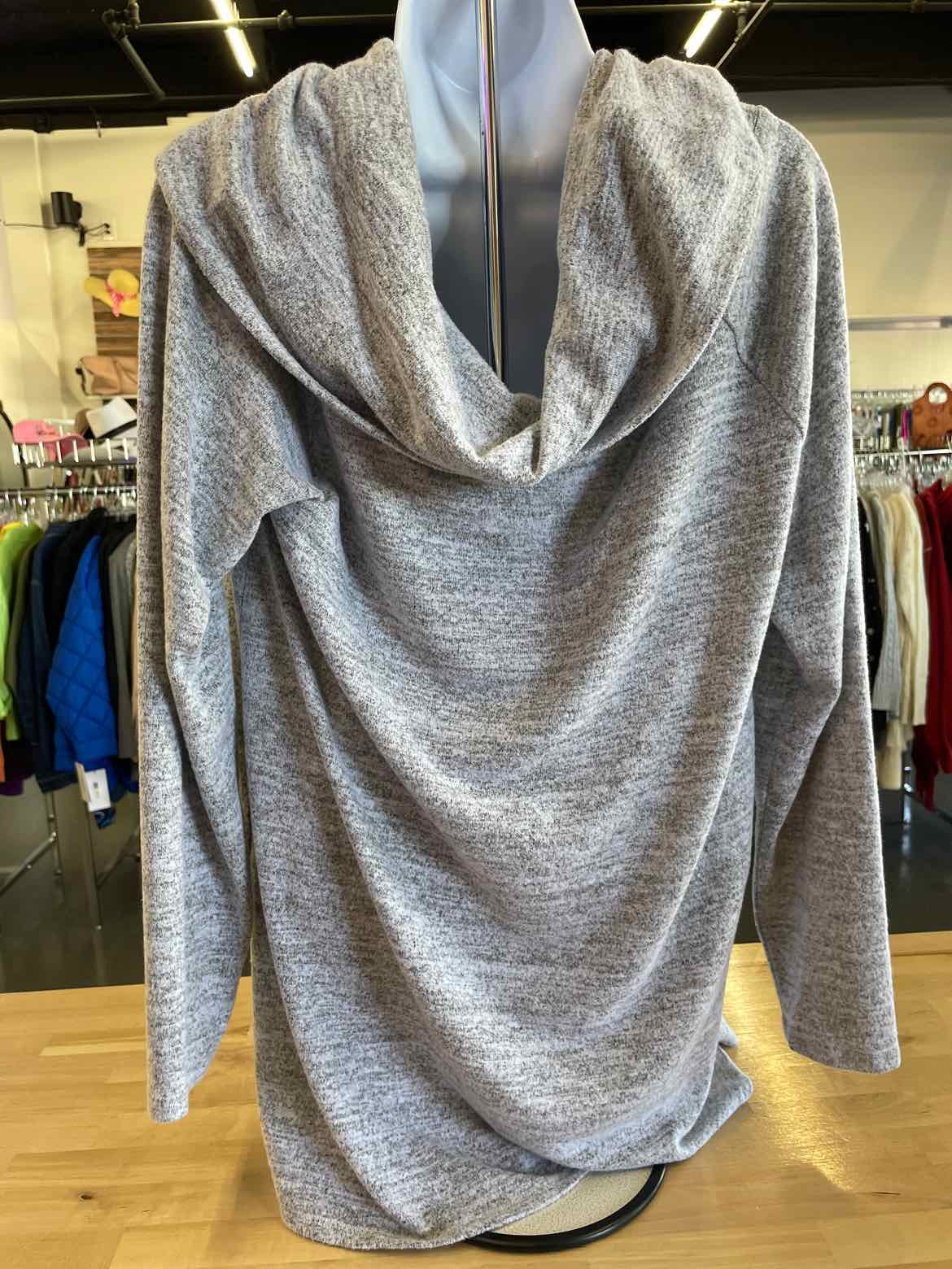 A New Approach Size L Gray Long Sleeve