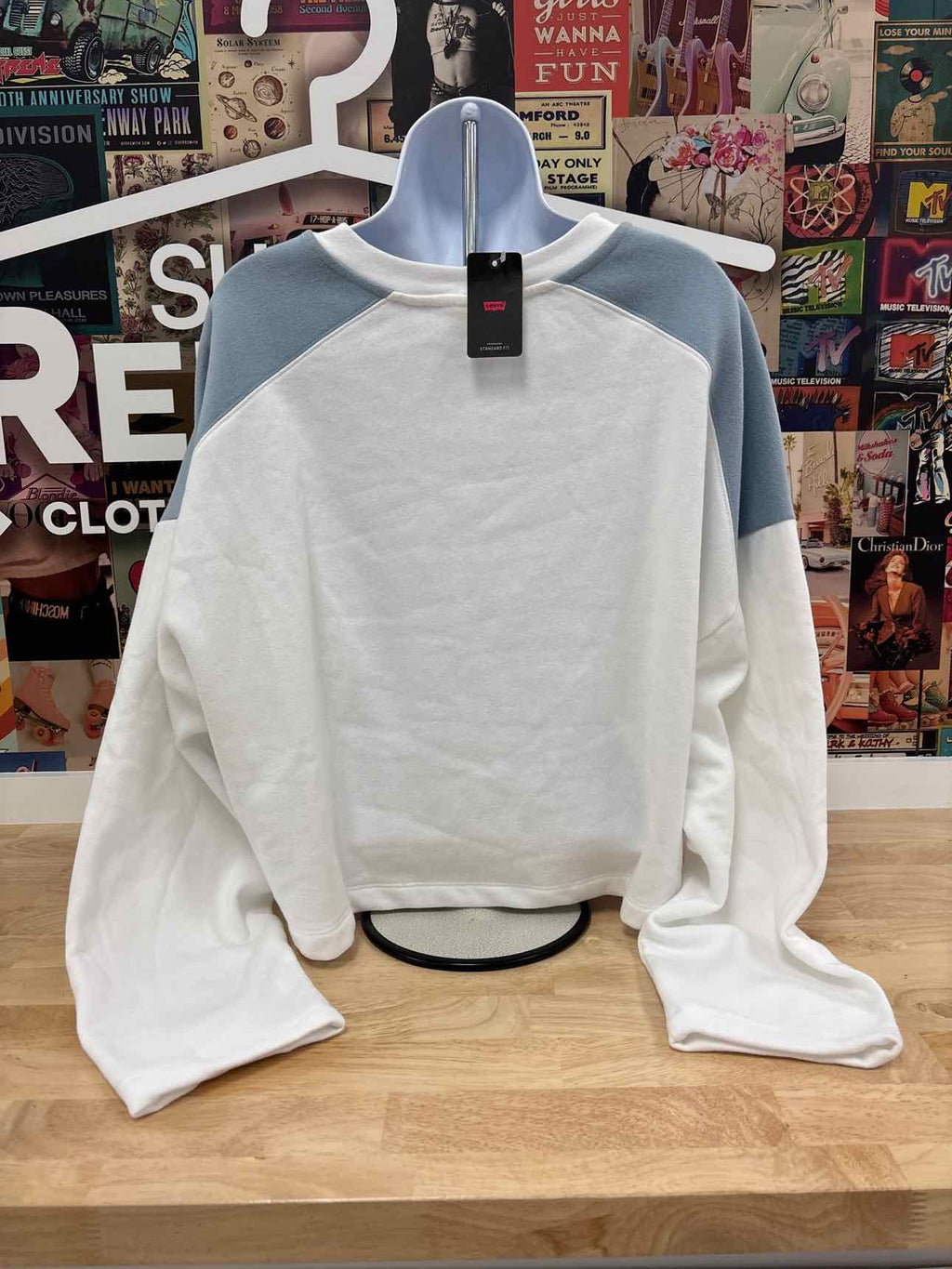 Levi's Women's Graphic Bleacher Sweatshirt