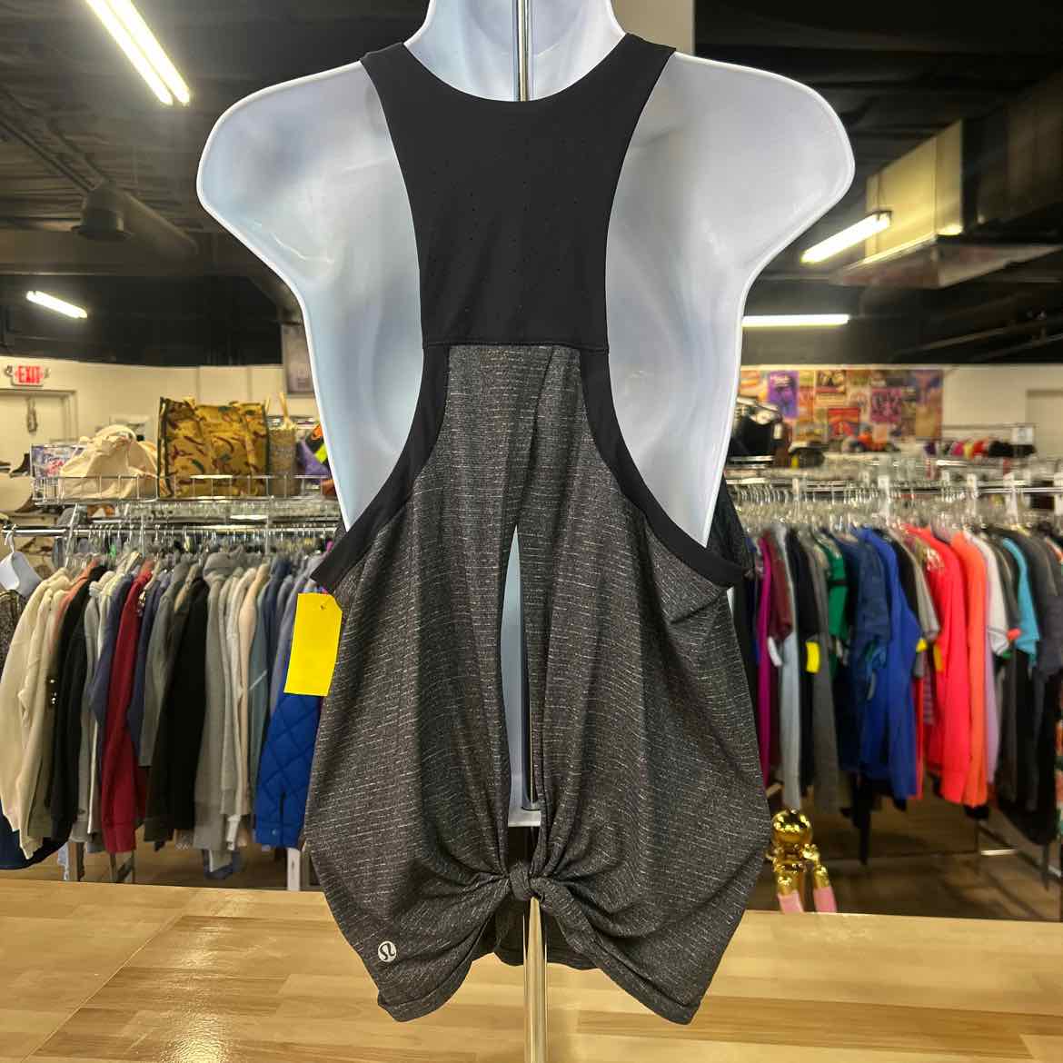 LuluLemon Size M/L Gray Preloved Athletic Tank