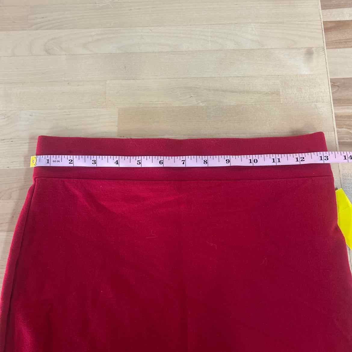 Forever 21 Size M Red Preloved Skirt