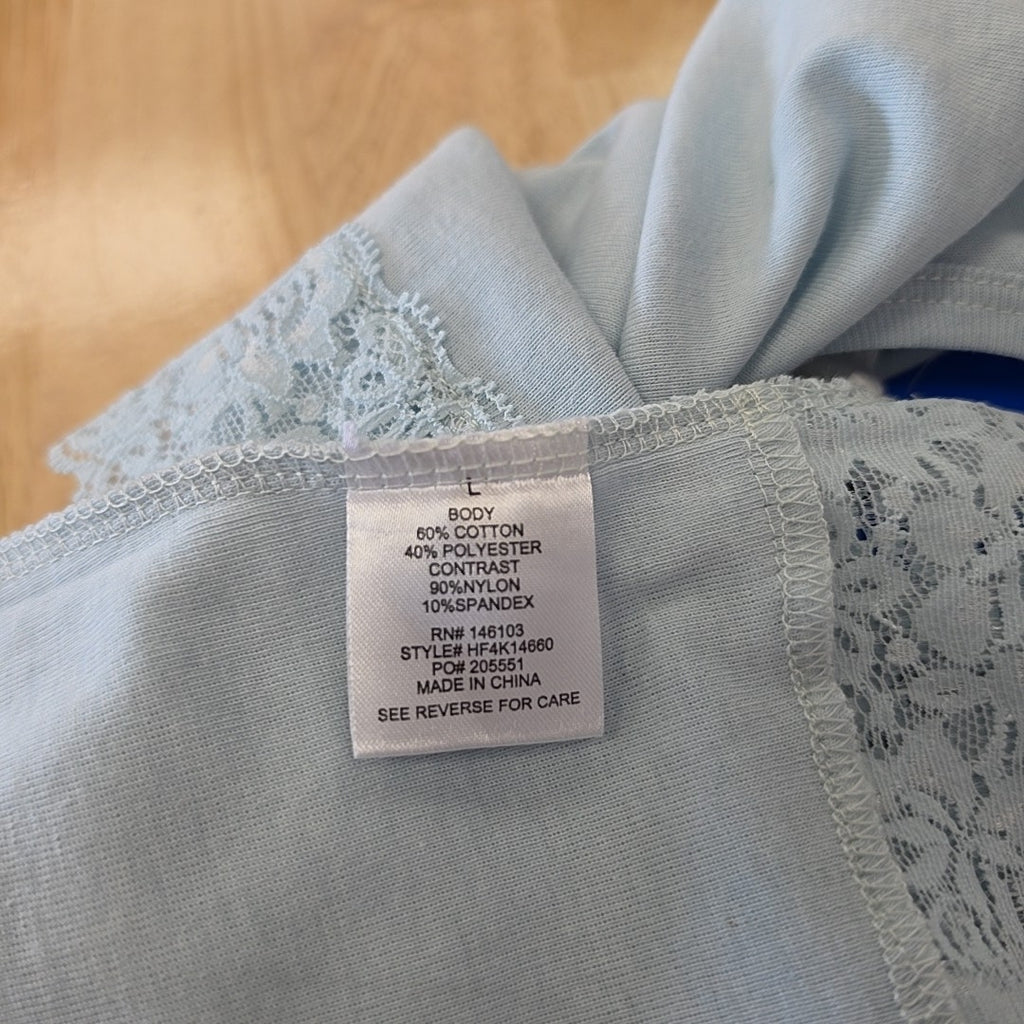 hippie rose Size L Lace-Trim Short-Sleeve Crewneck Tee - Baby Blue