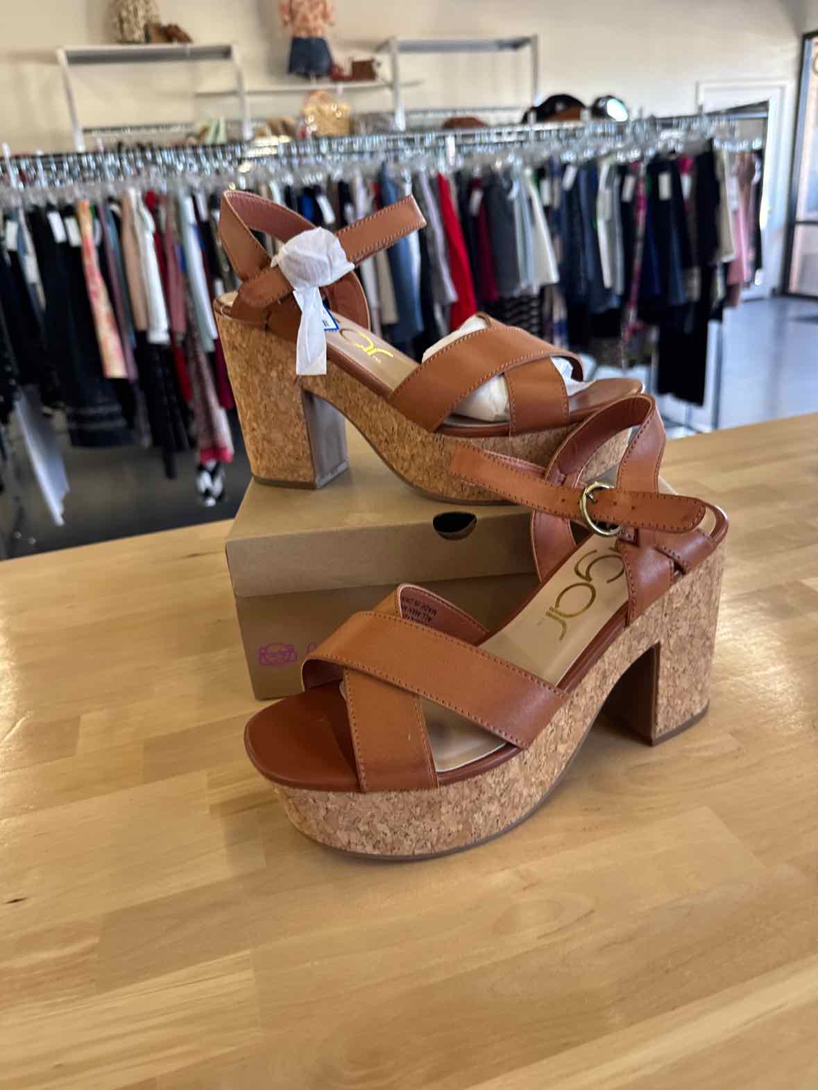 Sugar Shoe Size 9 Brown Heels