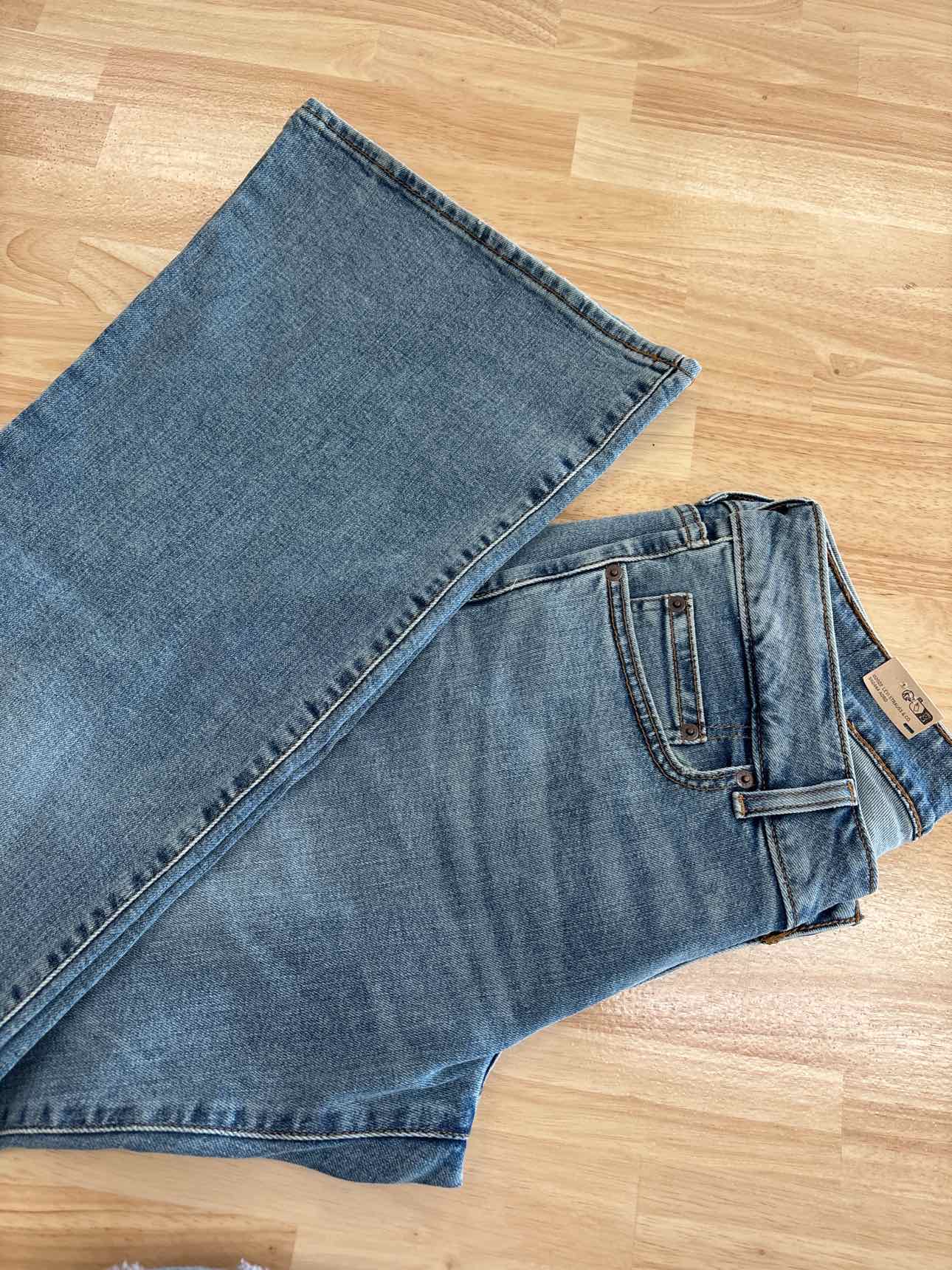 Levi's Size 30 Blue Denim New Jeans