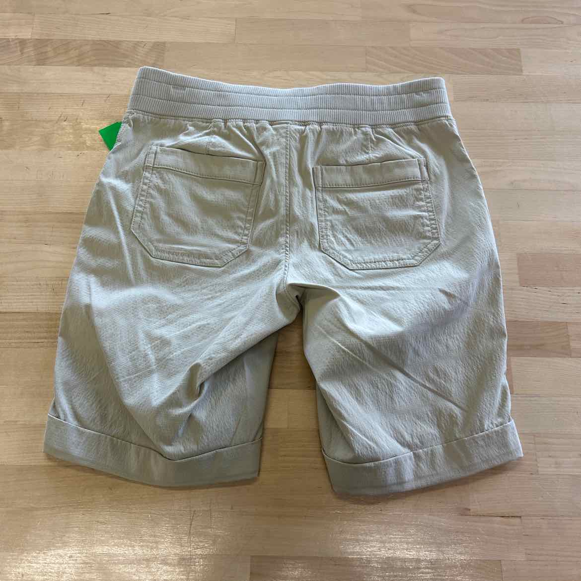 Athleta Size 0 Khaki Nylon Preloved Athletic Shorts