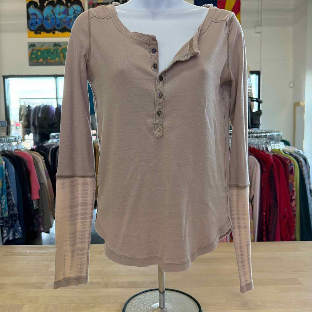 we the free Size XS Tan Preloved Long Sleeve