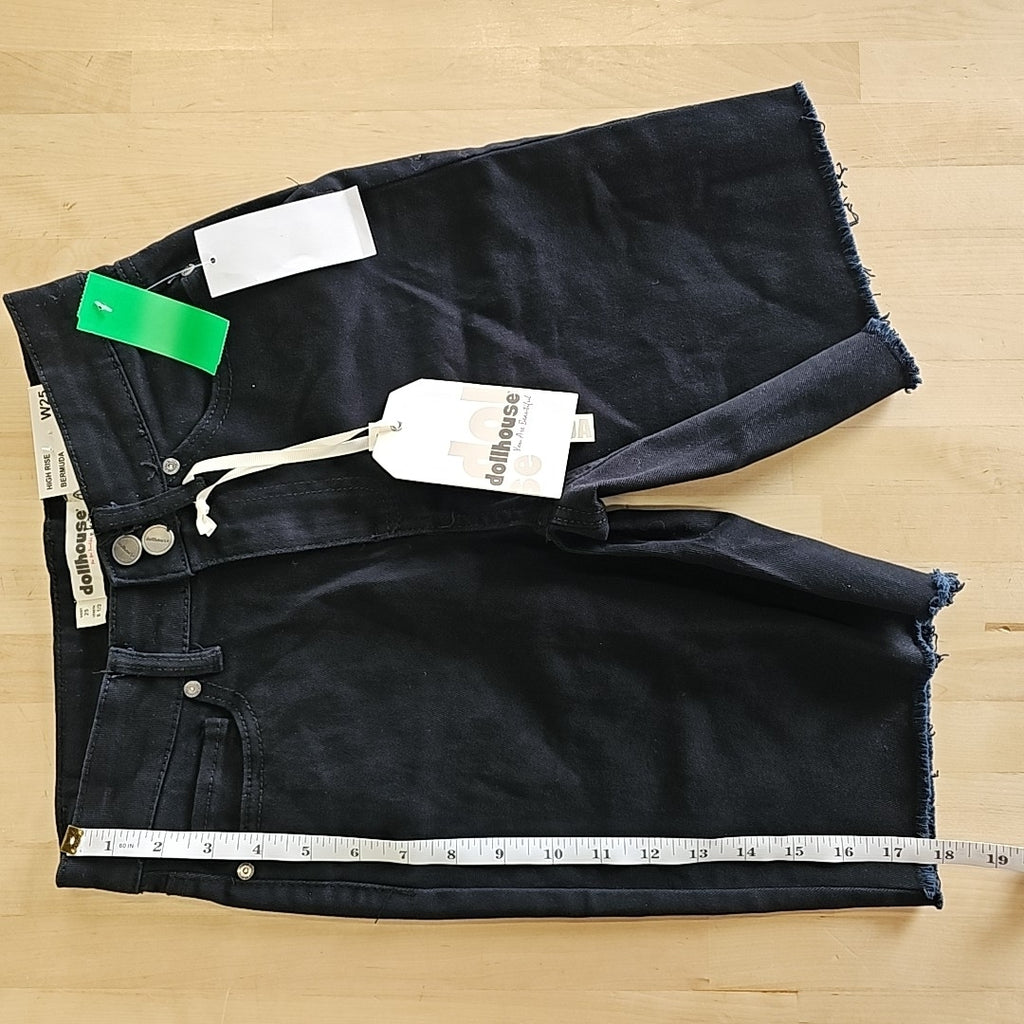 Dollhouse Juniors' High-Rise Frayed Bermuda Shorts - Black - 1/2
