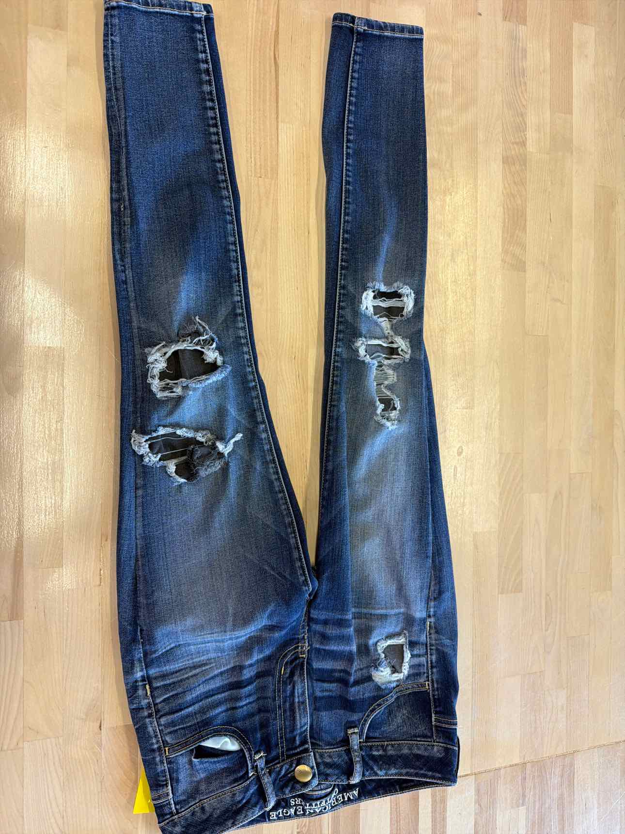 American Eagle Size 4 Denim Jeans