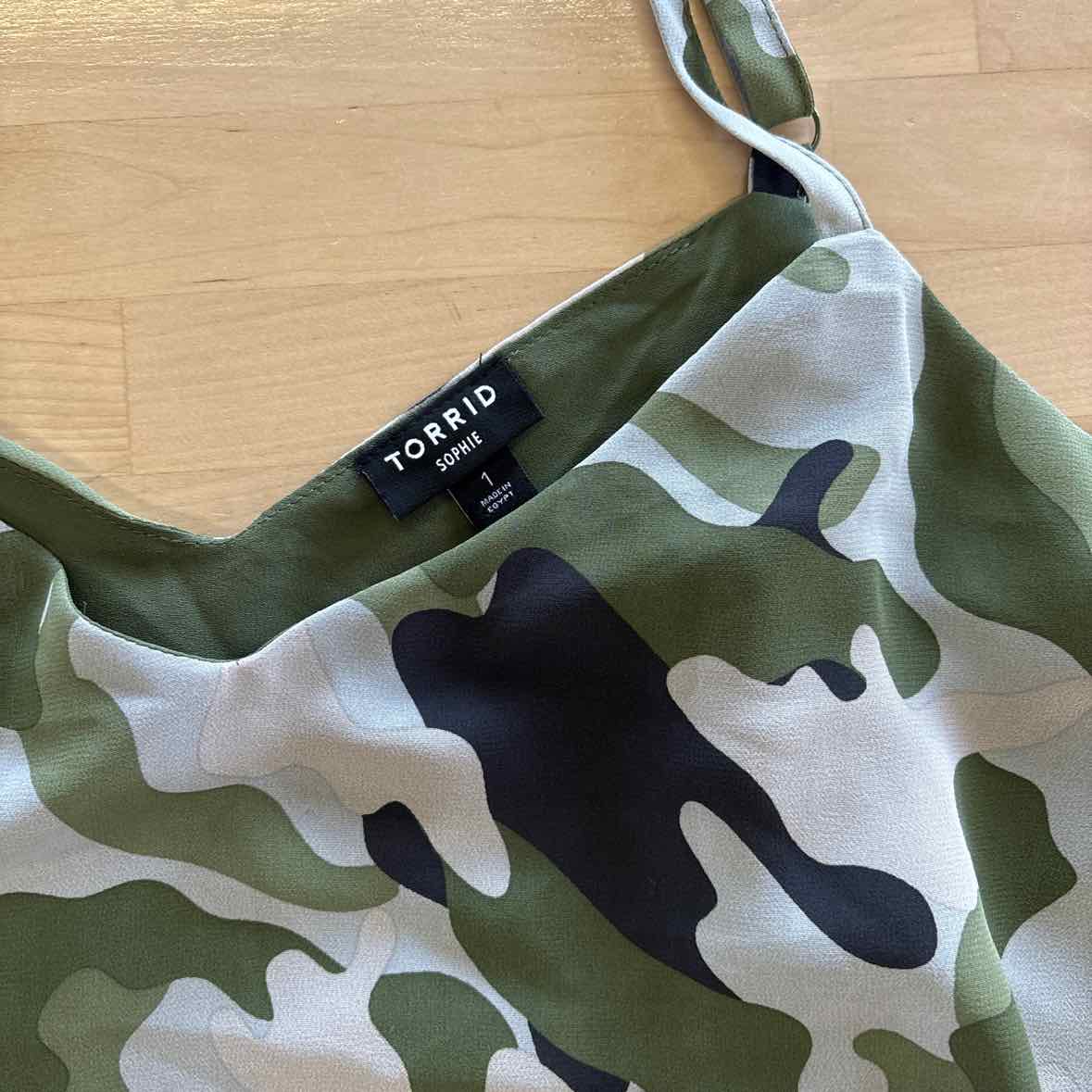 Torrid Size 1 Green Tank