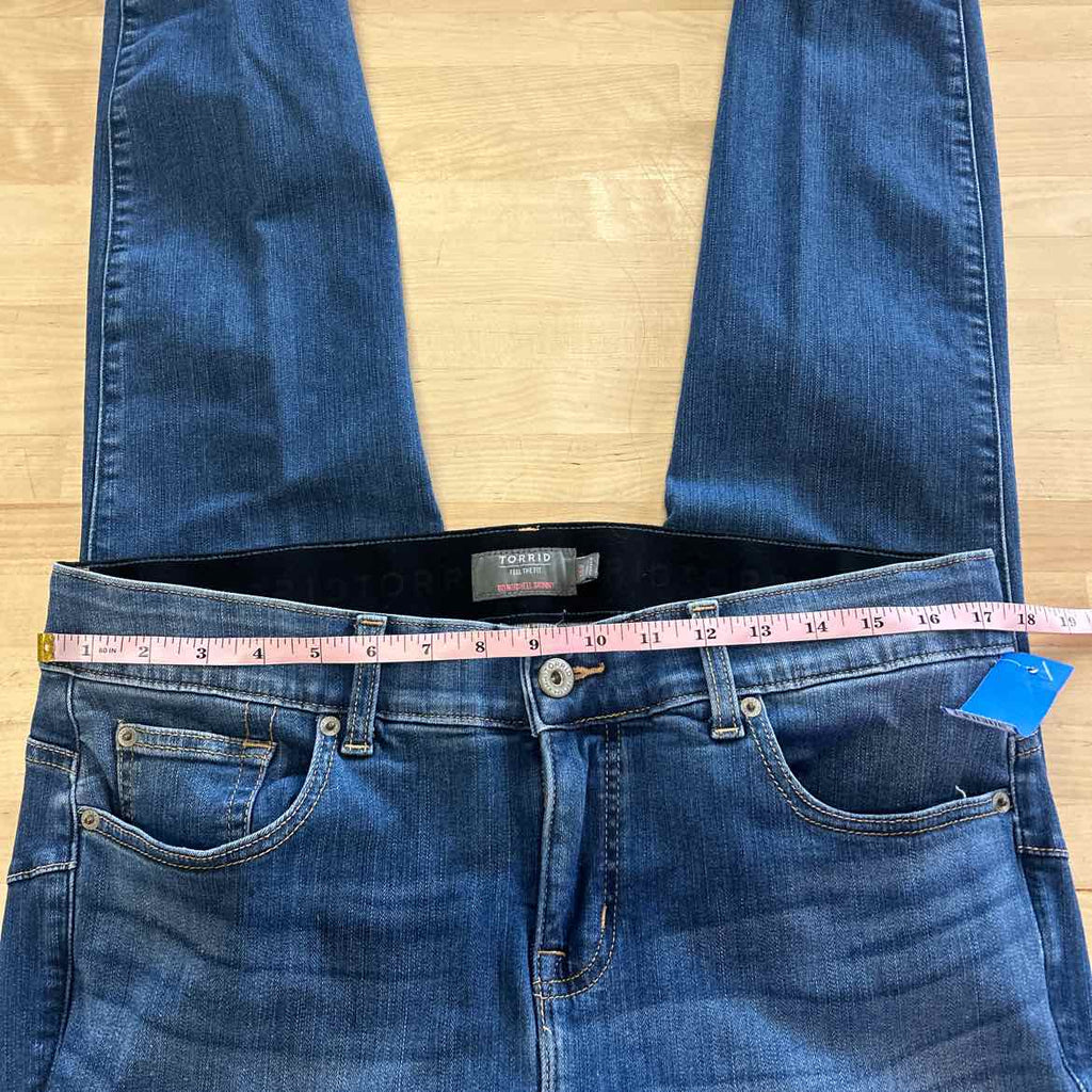Torrid Size 16 Blue Denim Preloved Jeans