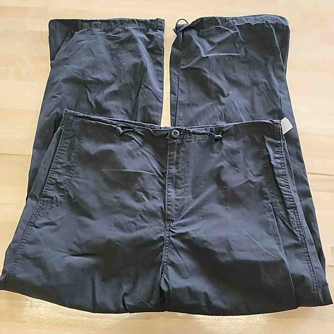 Levi's Size L Black Y2K  High Rise Wide Leg Parachute Pants NWT