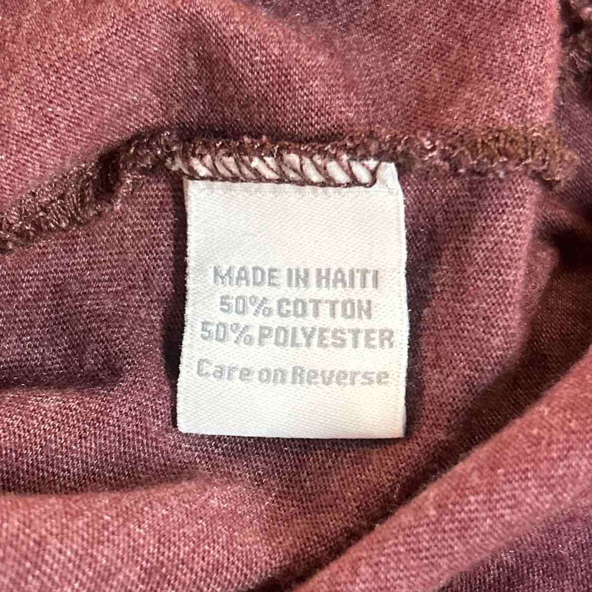 Captivating Size XL Red Preloved Longsleeve