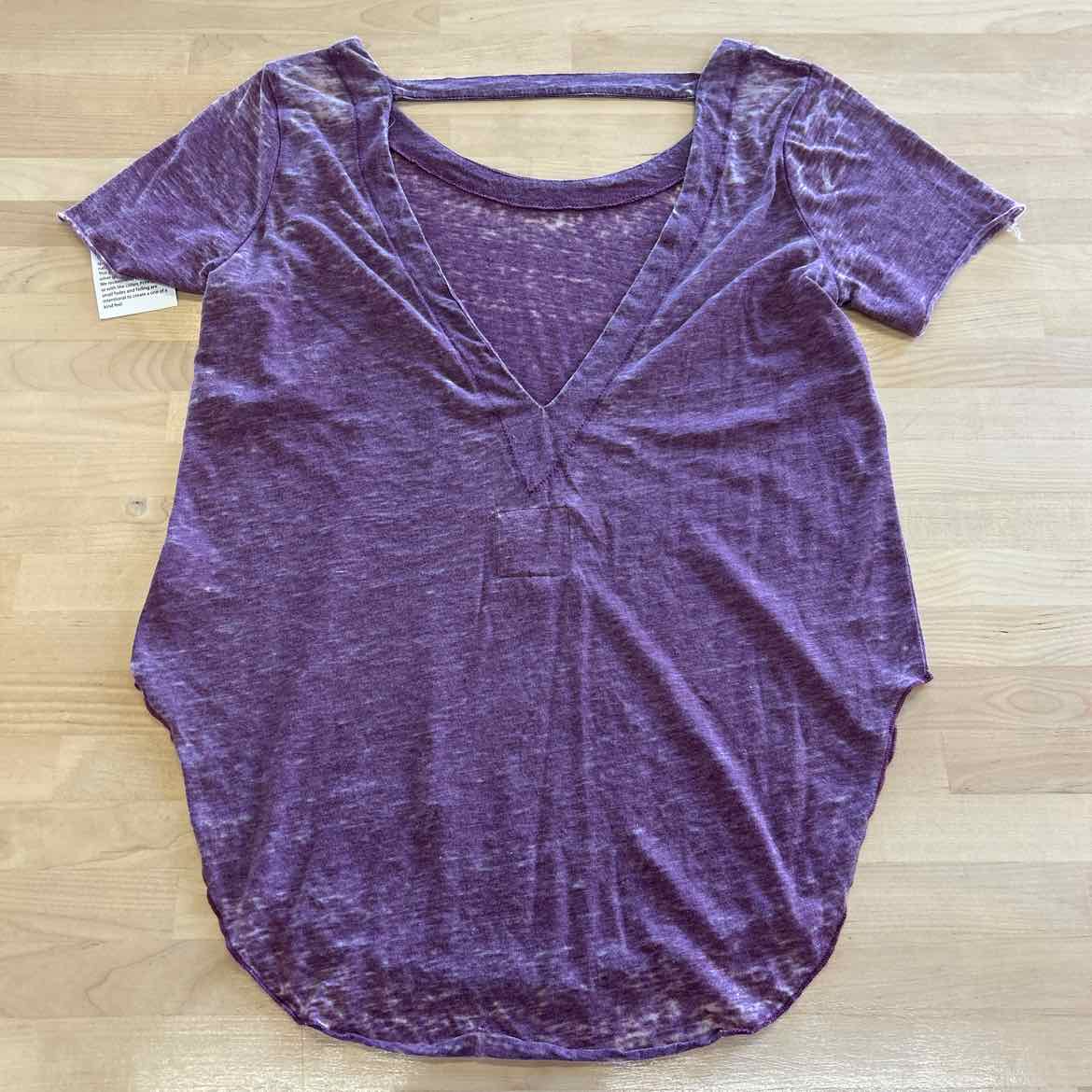 Chaser Size S Purple Shirt