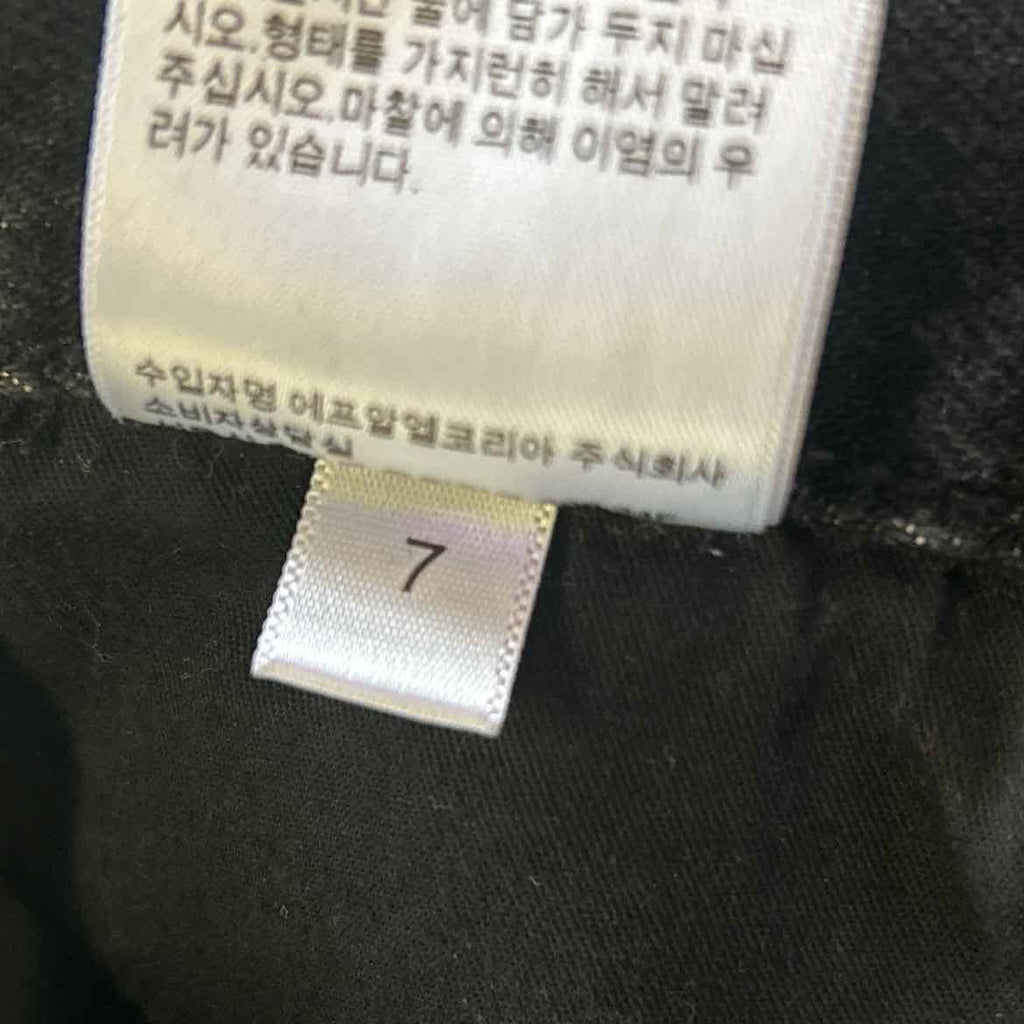 UNIQLO Size 27 Black Denim Preloved Jeans