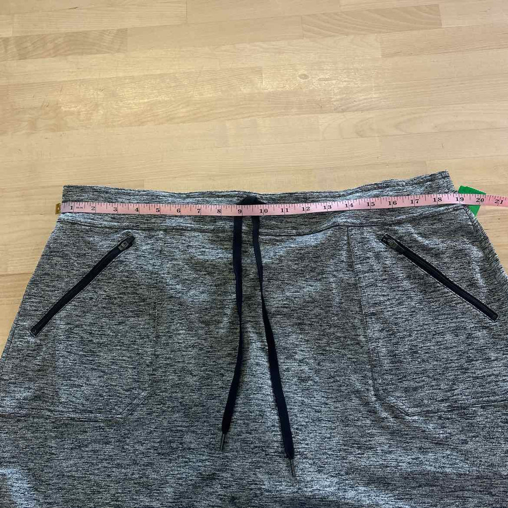 Tek gear Women Size XL Gray Preloved Skorts