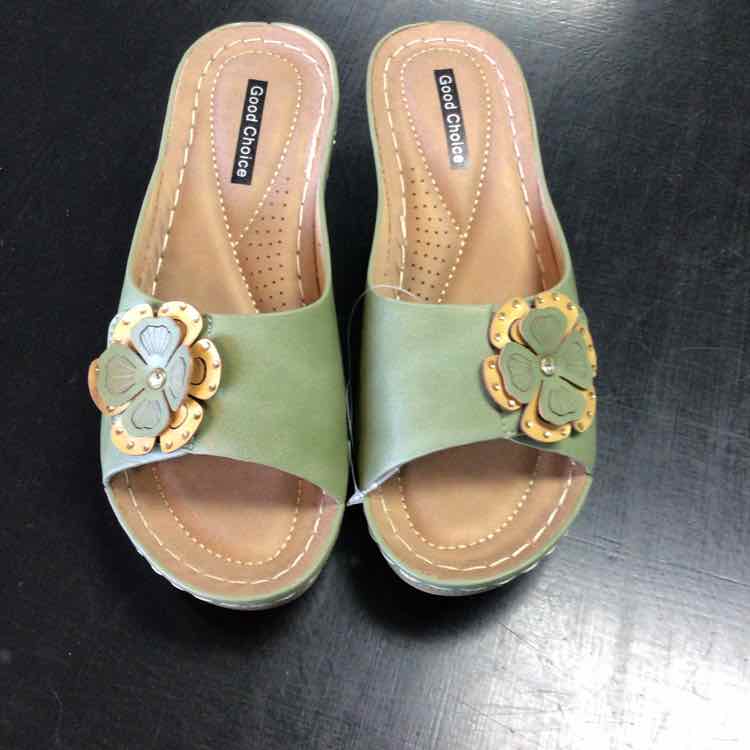 Good Choices Shoe Size 6 Green Slide Wedge Sandals