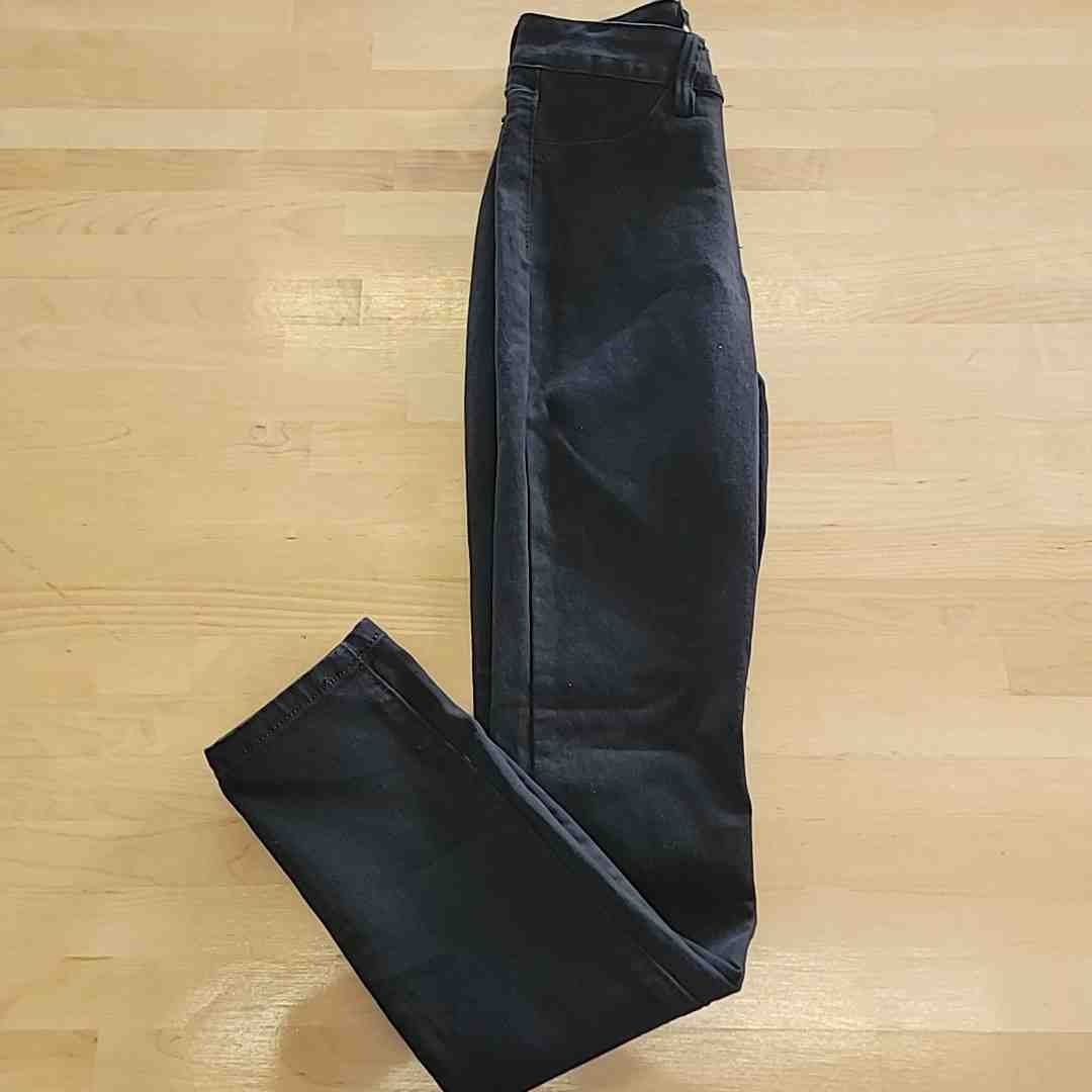 dollhouse Size 1/2 Black New Jeans