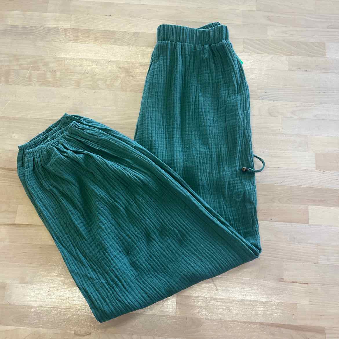 Size S Green Polyester Rayon New Pants