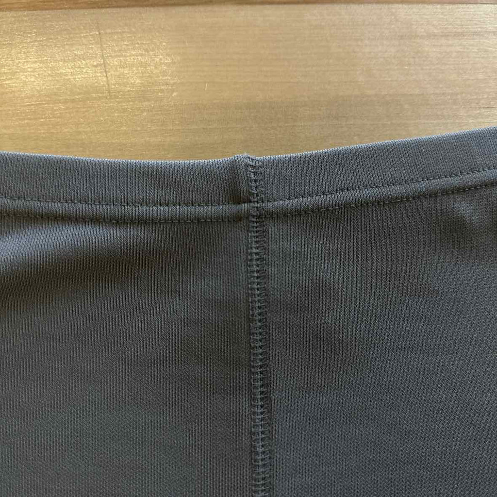 Old Navy Size M Gray Skirt