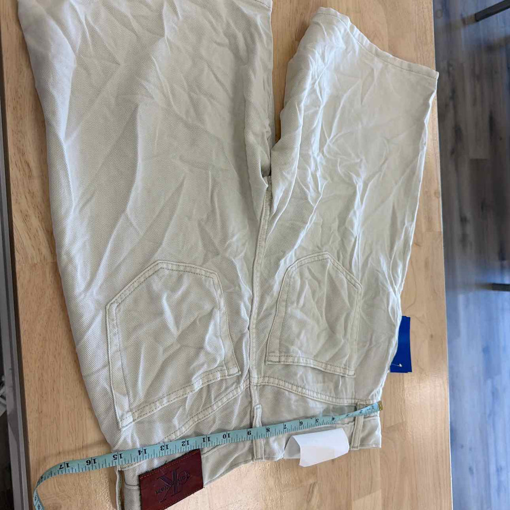 Calvin Klein Women Size 26 Tan New Shorts  Women's Pleated Relaxed Bermuda Denim