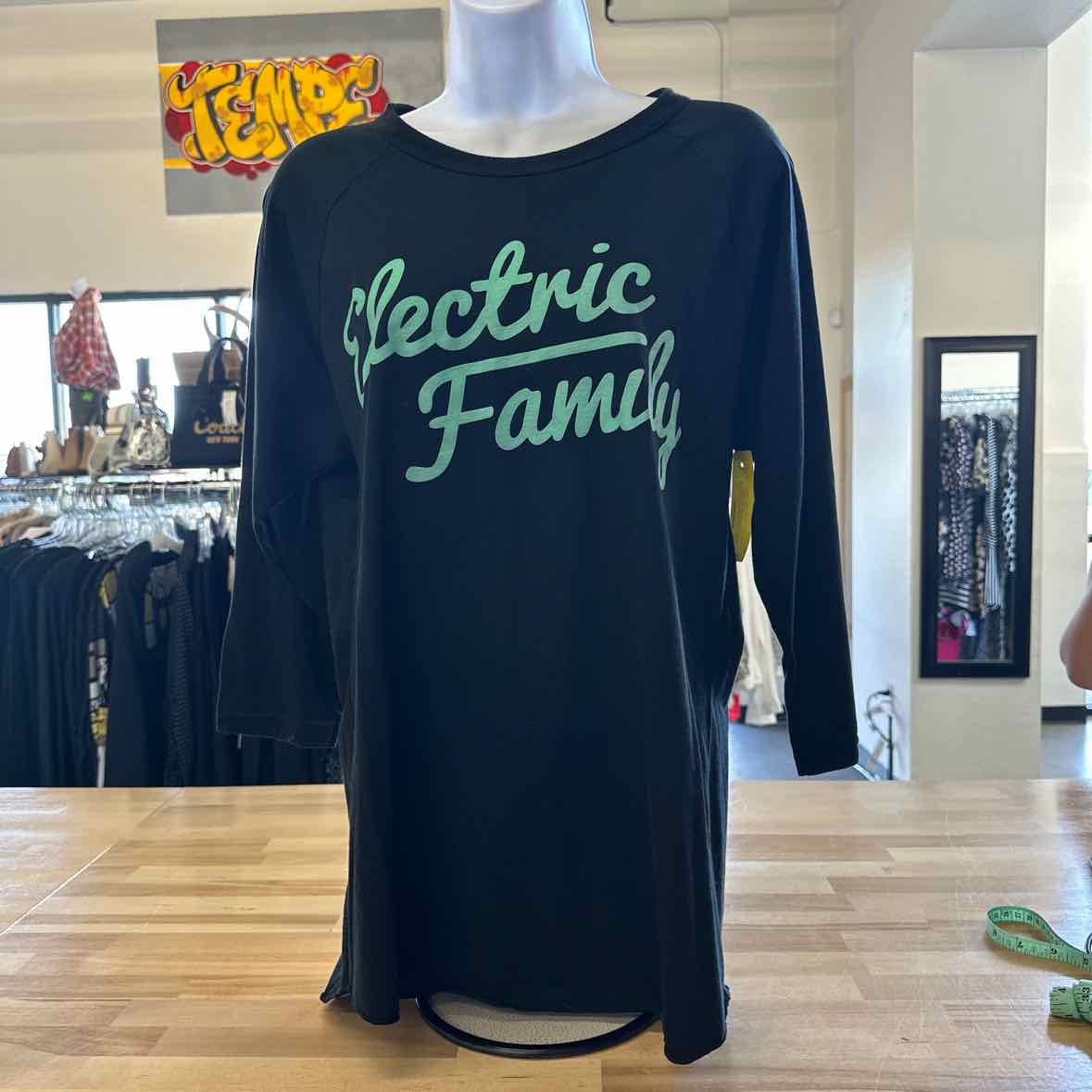 Electric Family Size M Black MENS Long Sleeve Shirt