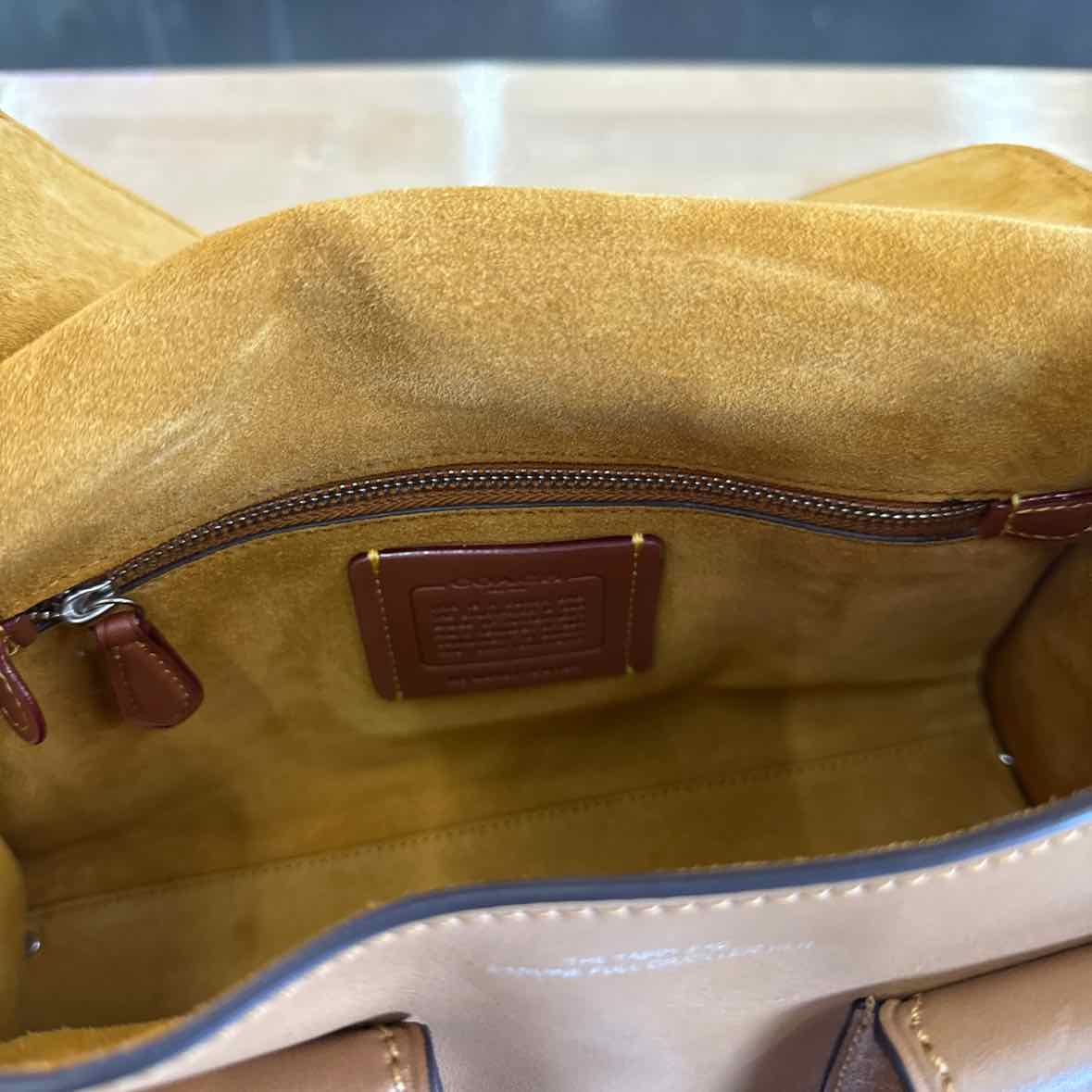 Coach Tabby Cargo Turnlock Full Grain Leather -  Honey Brown